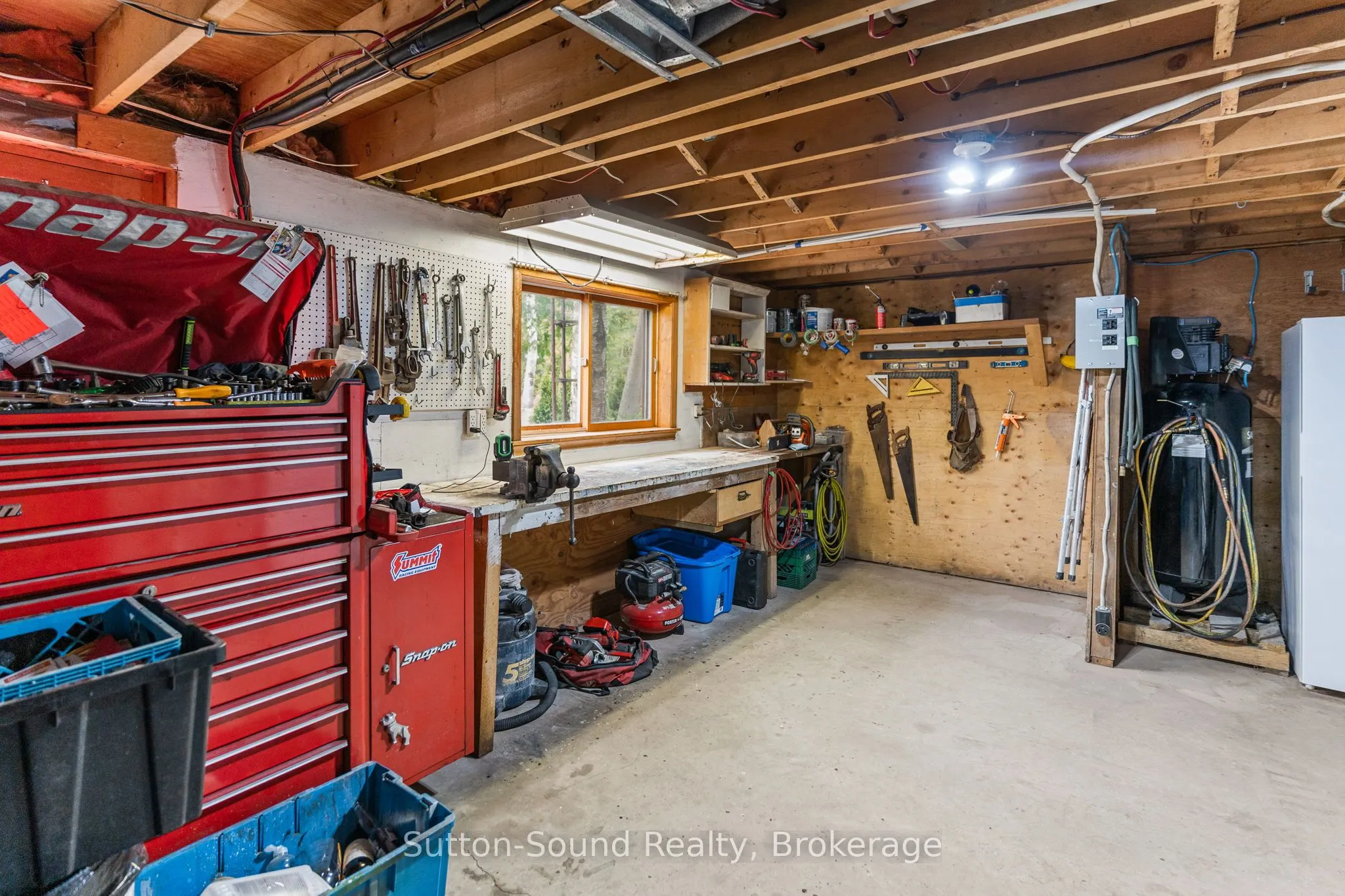 403 Simcoe Avenue