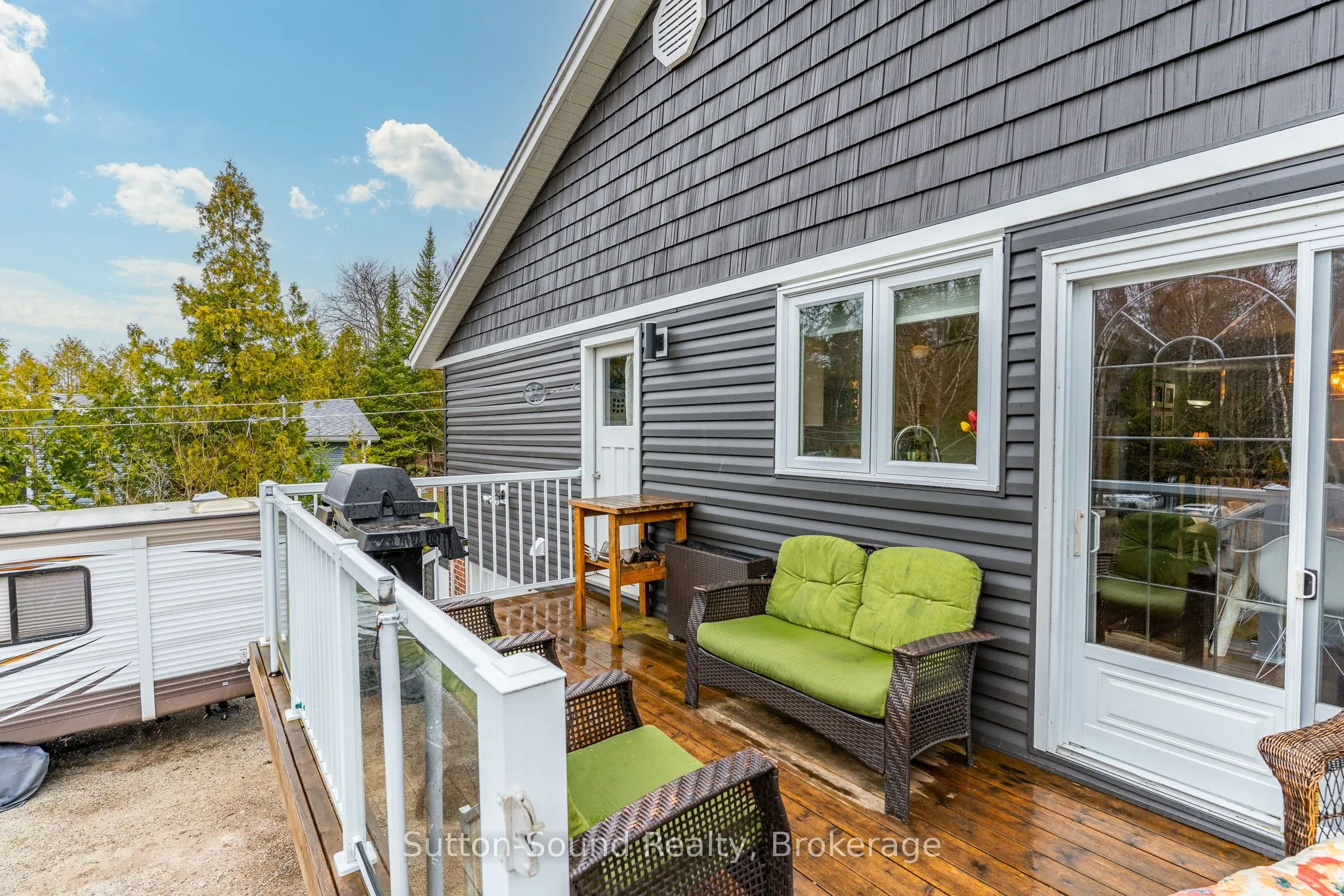 403 Simcoe Avenue