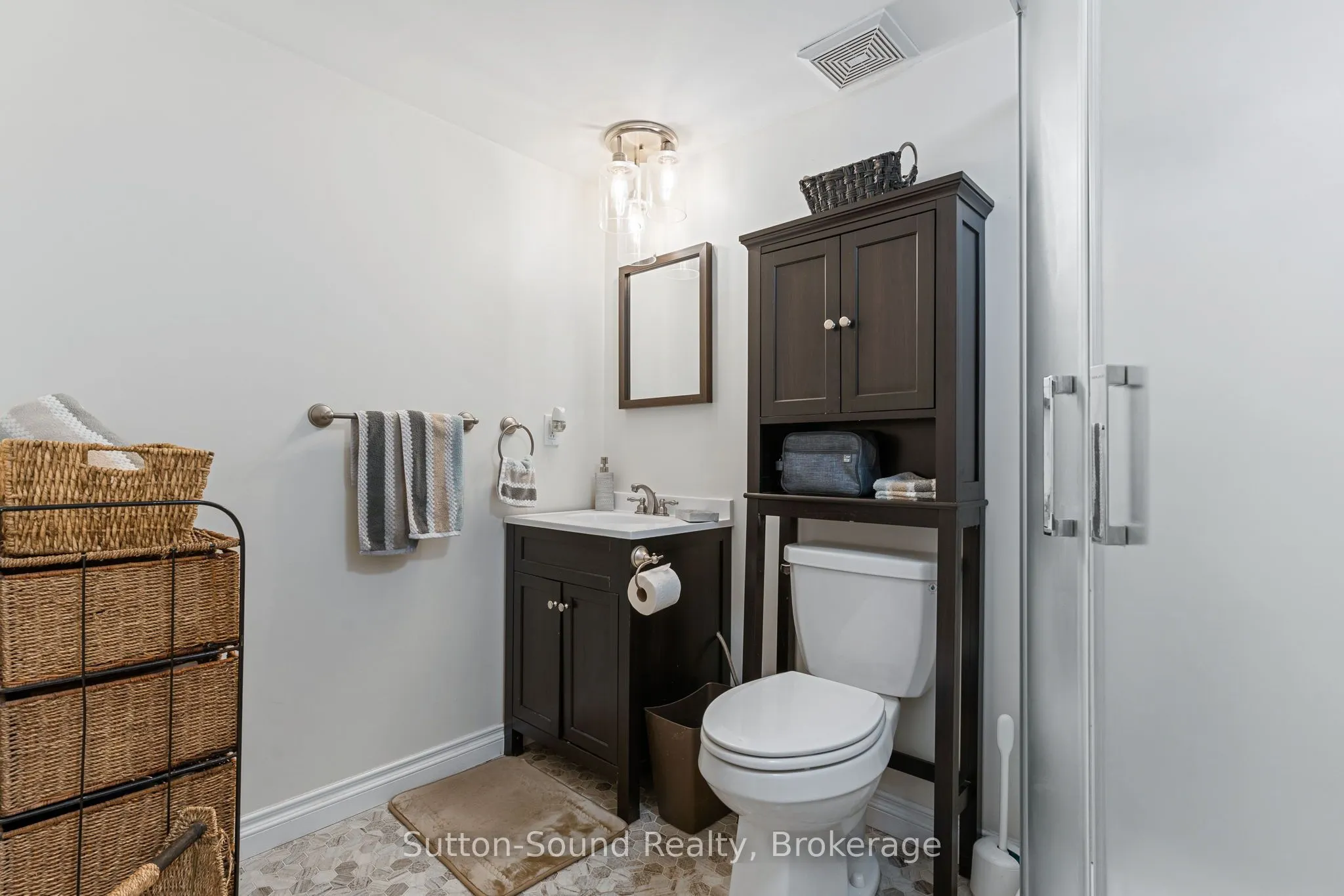 403 Simcoe Avenue