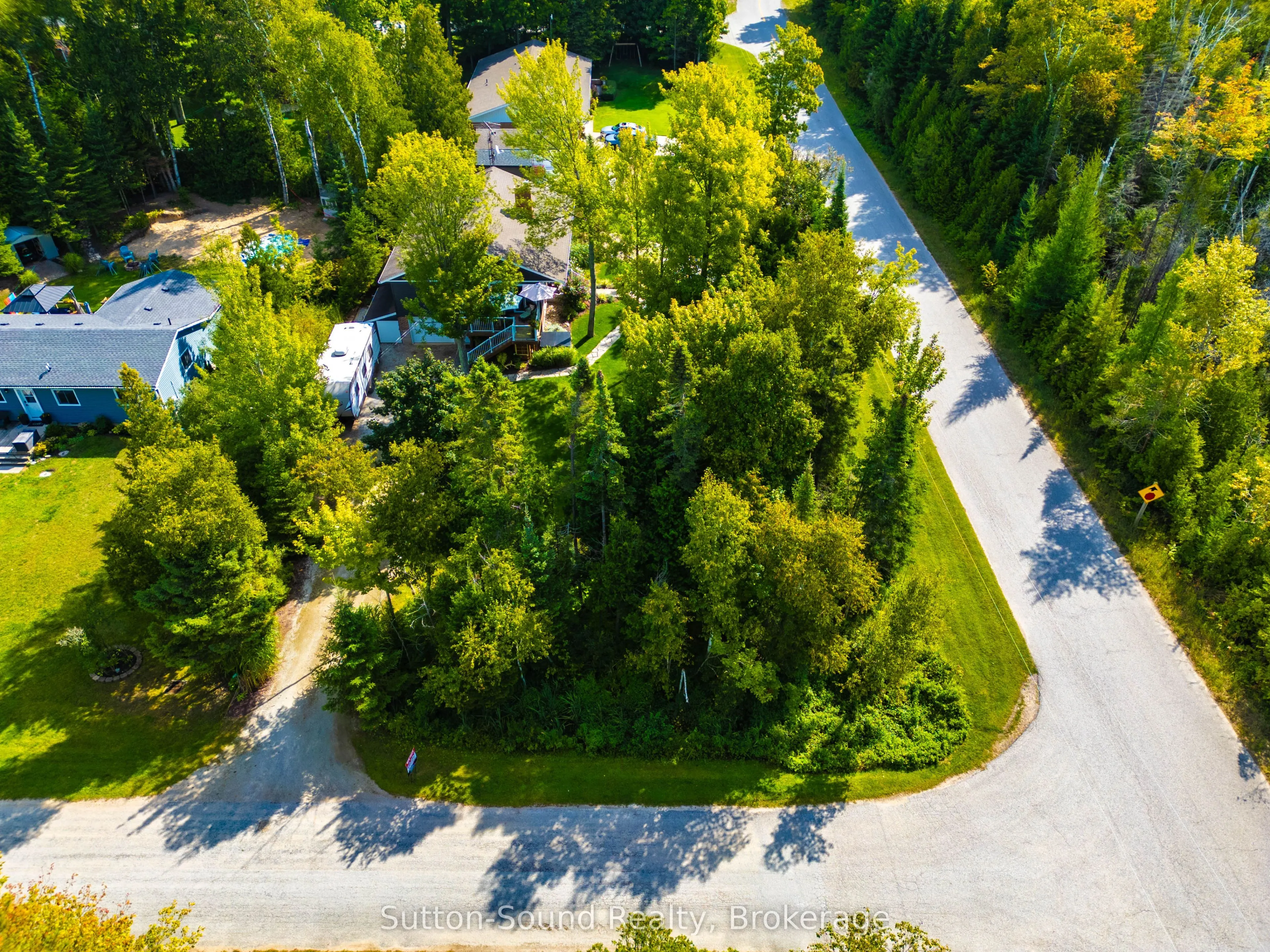 403 Simcoe Avenue