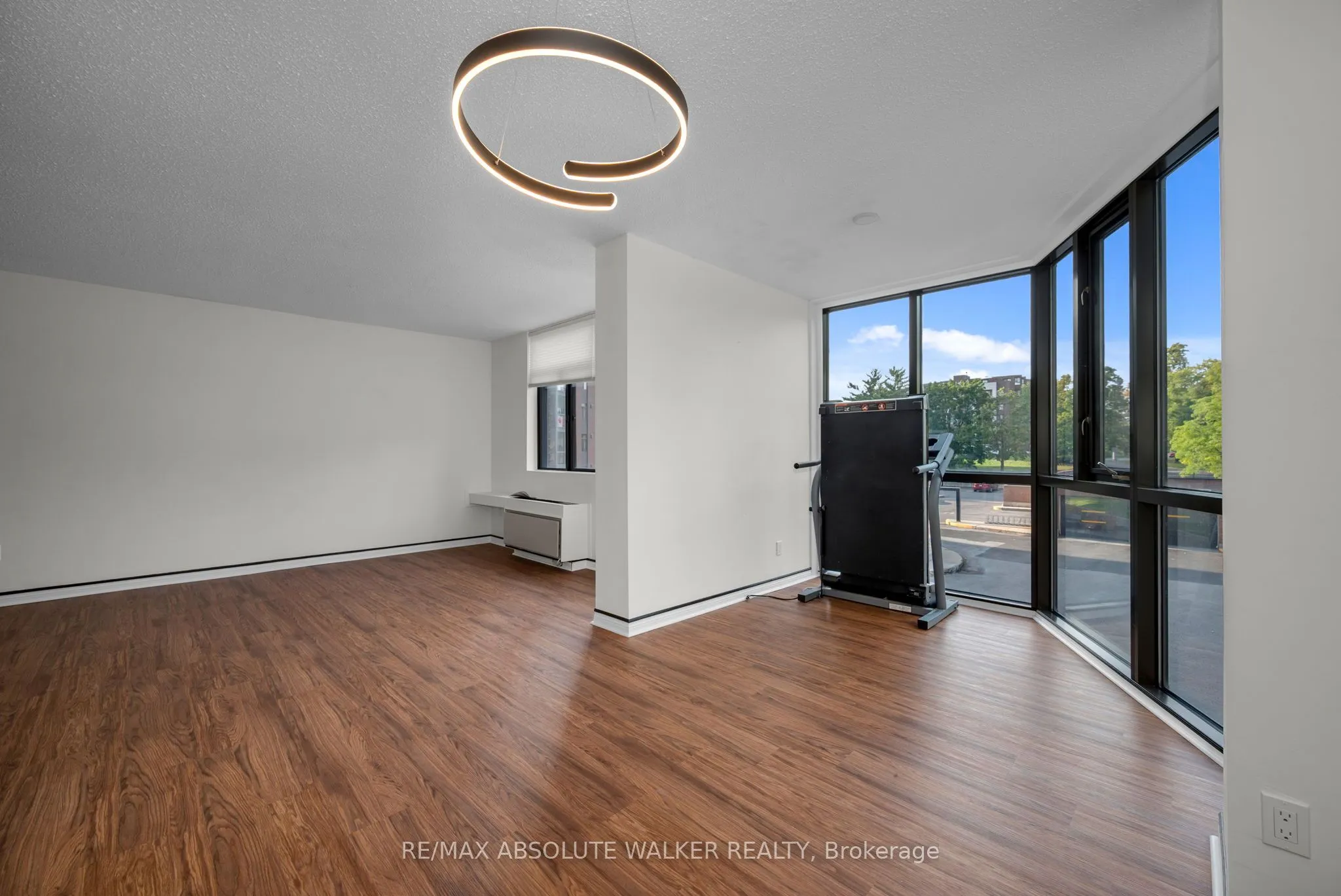2871 Richmond Road, #414
