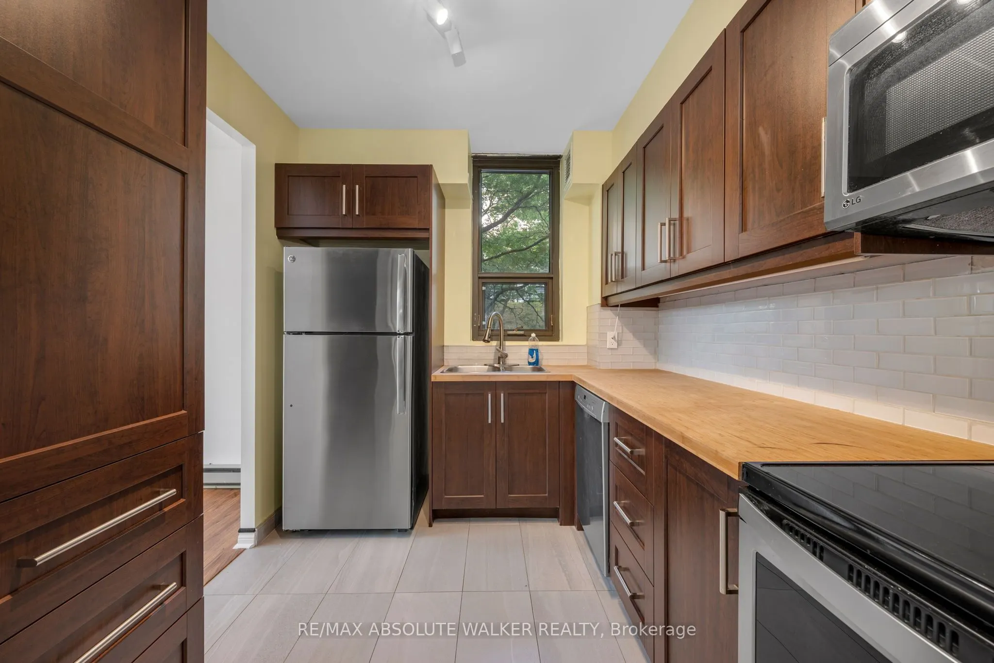 2871 Richmond Road, #414