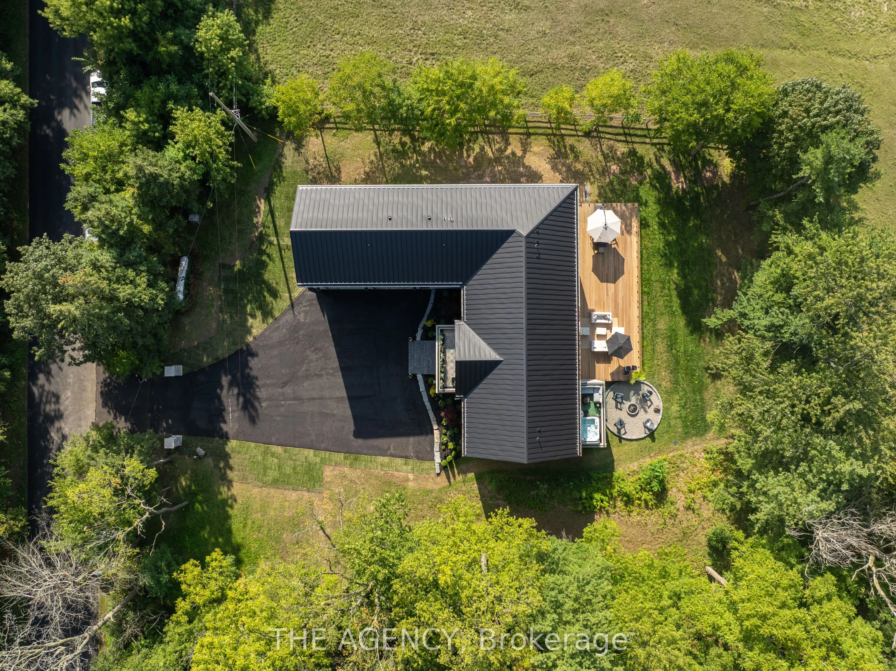 1067 Jerseyville Road W