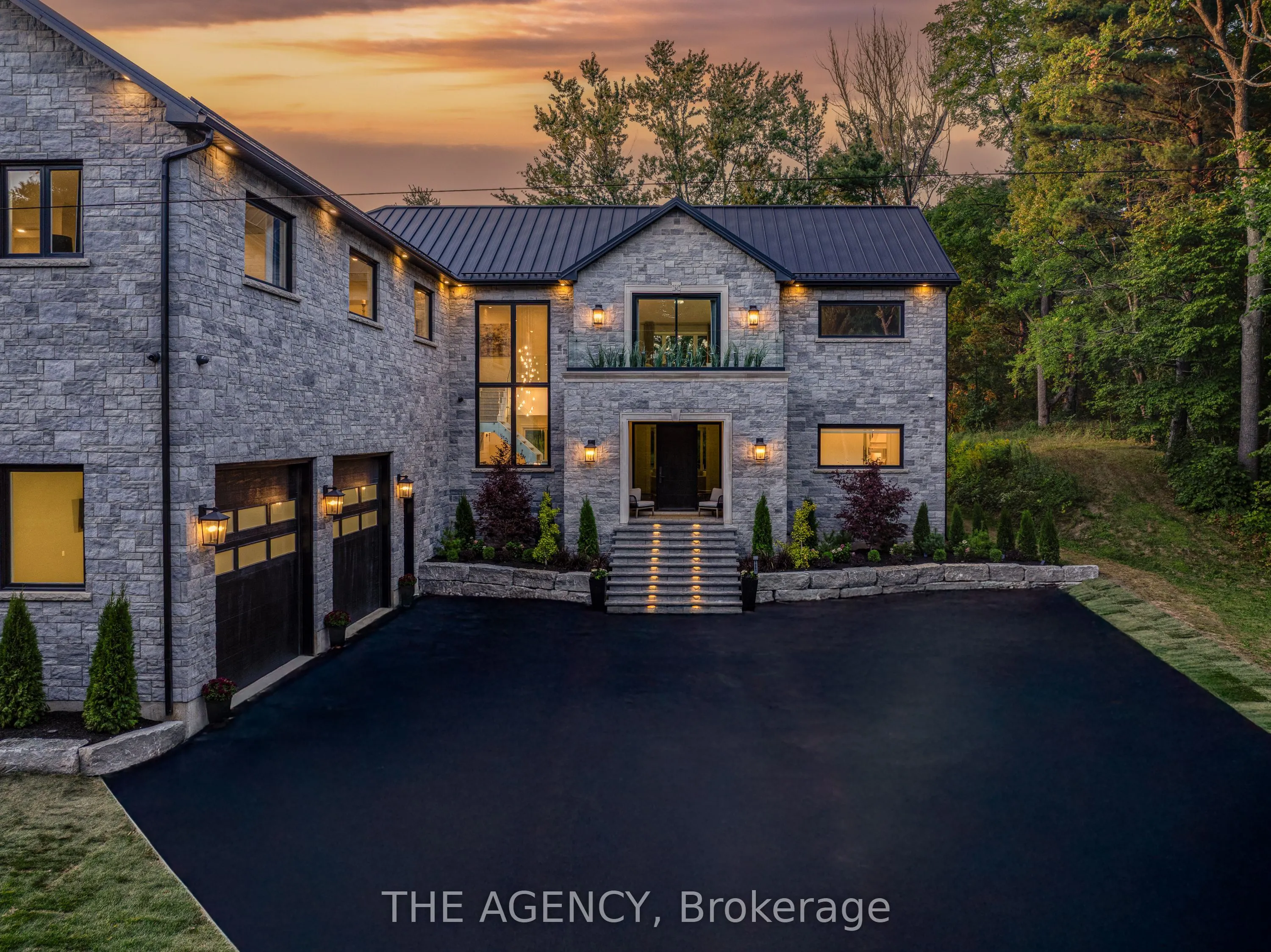 1067 Jerseyville Road W
