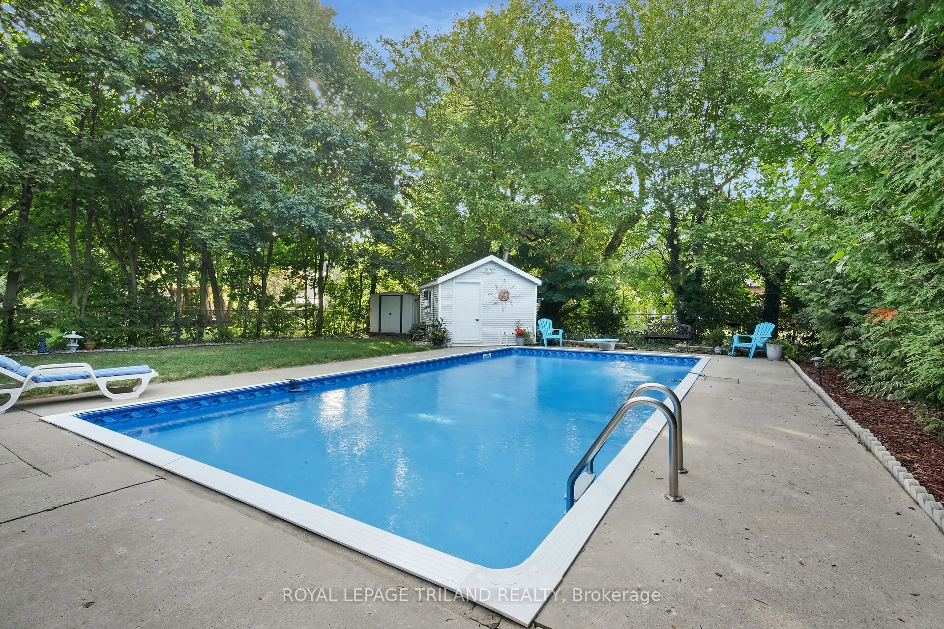 65 Broadway Avenue
