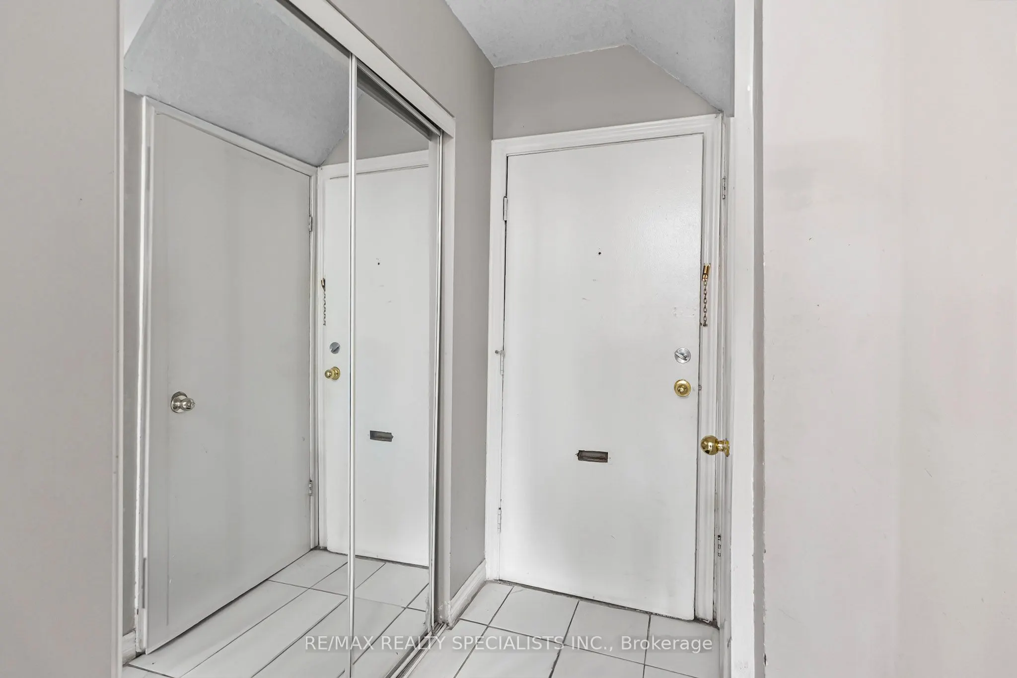 766 Walter Street, #I