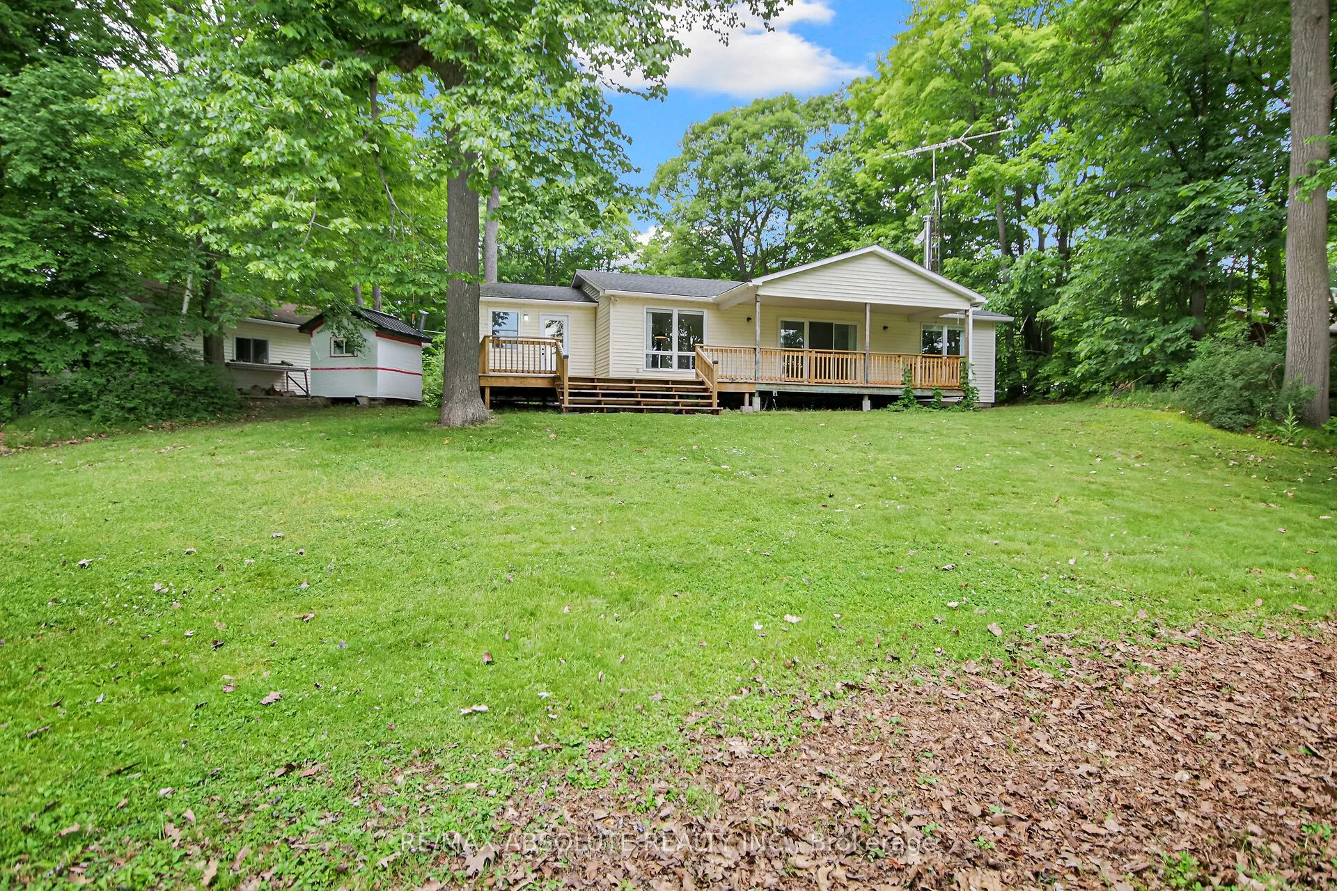 210 Pickerel Point Road