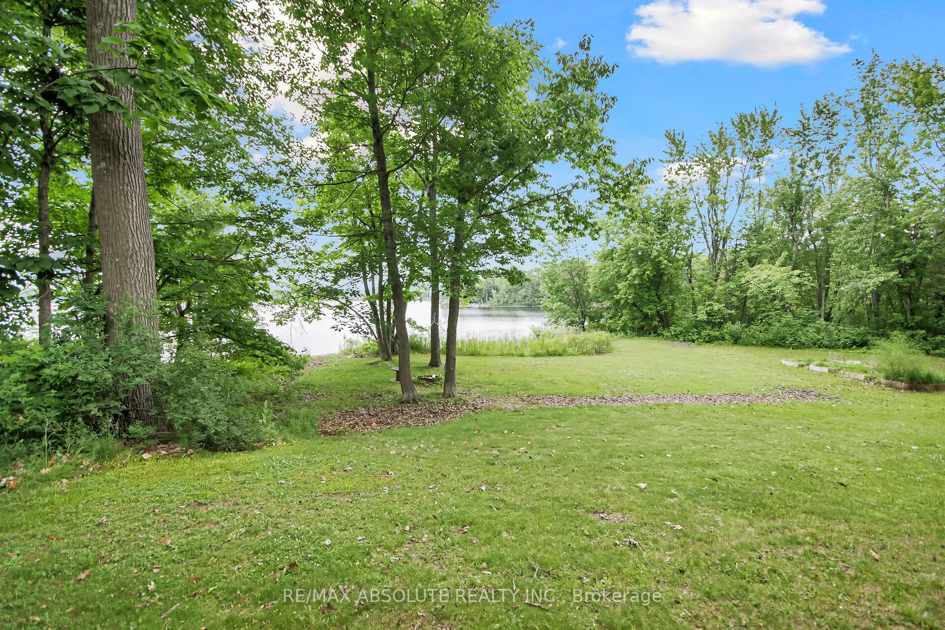 210 Pickerel Point Road