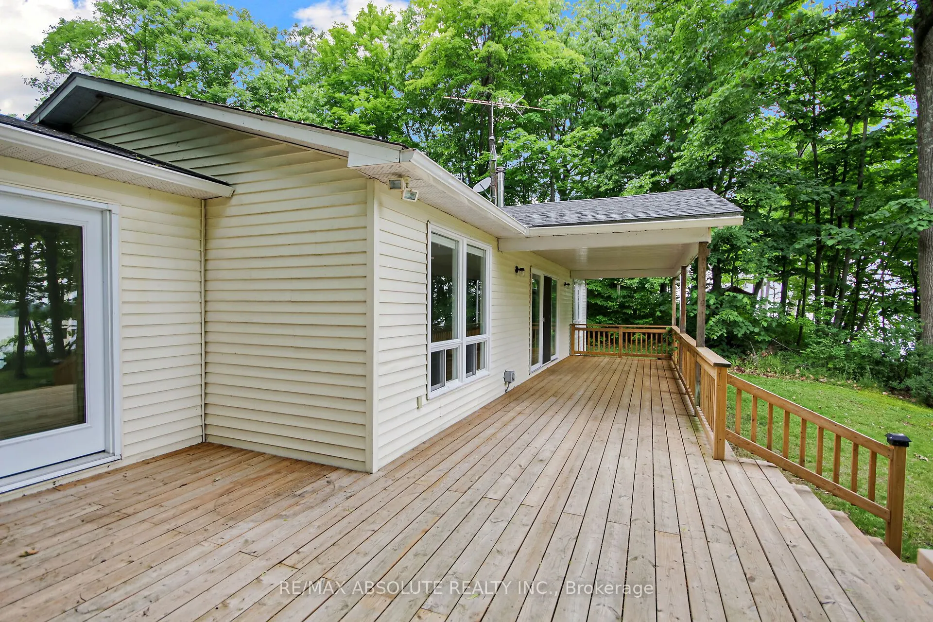 210 Pickerel Point Road