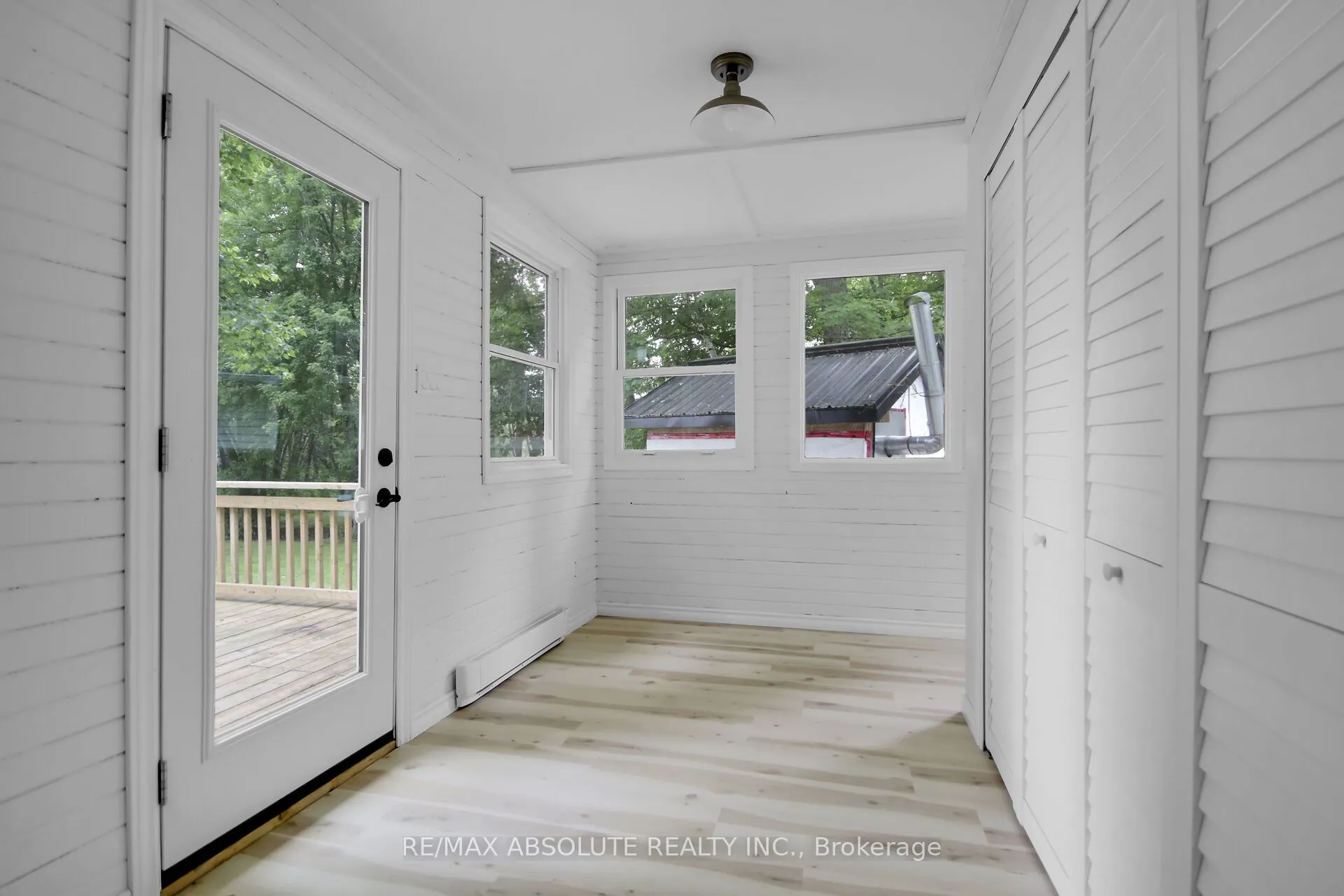 210 Pickerel Point Road