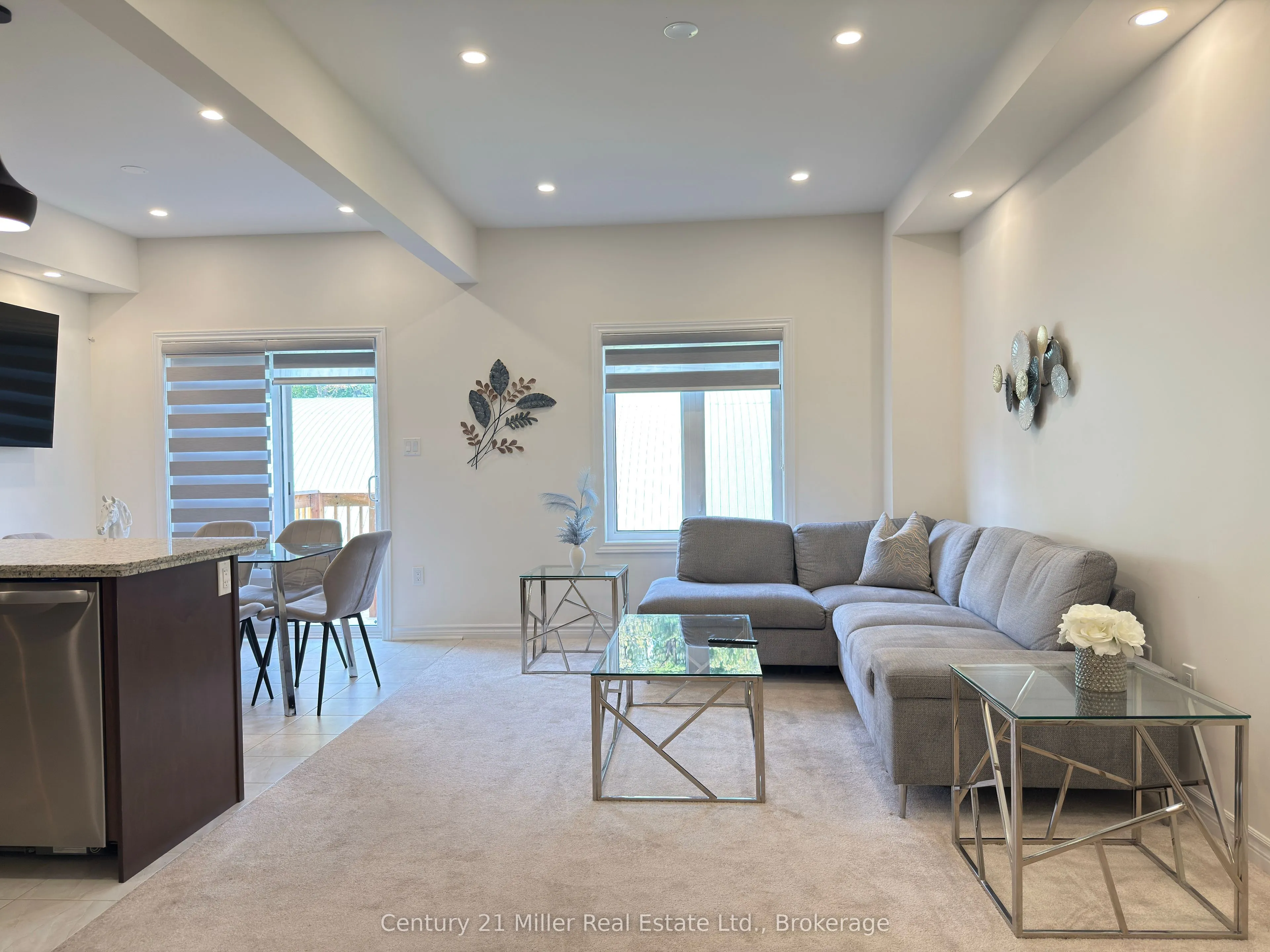 305 Garner Road West, #70