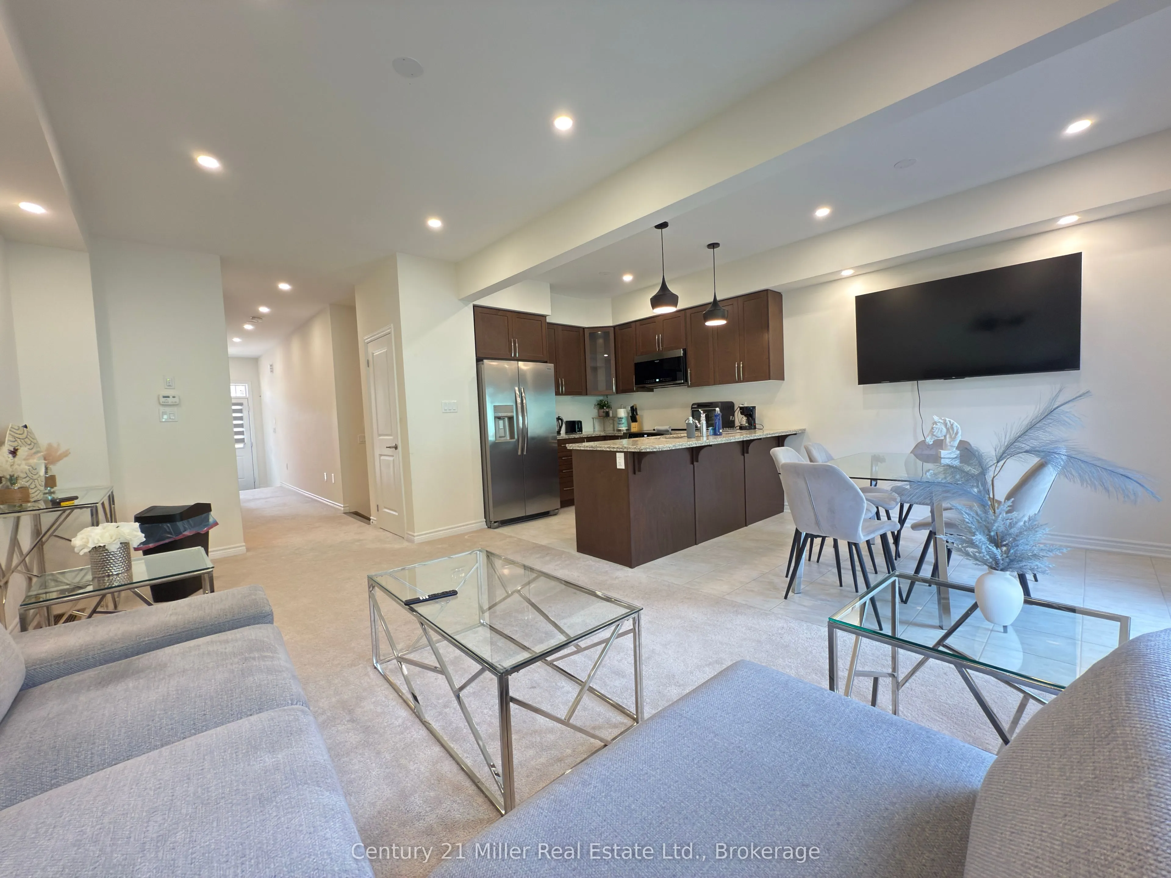 305 Garner Road West, #70