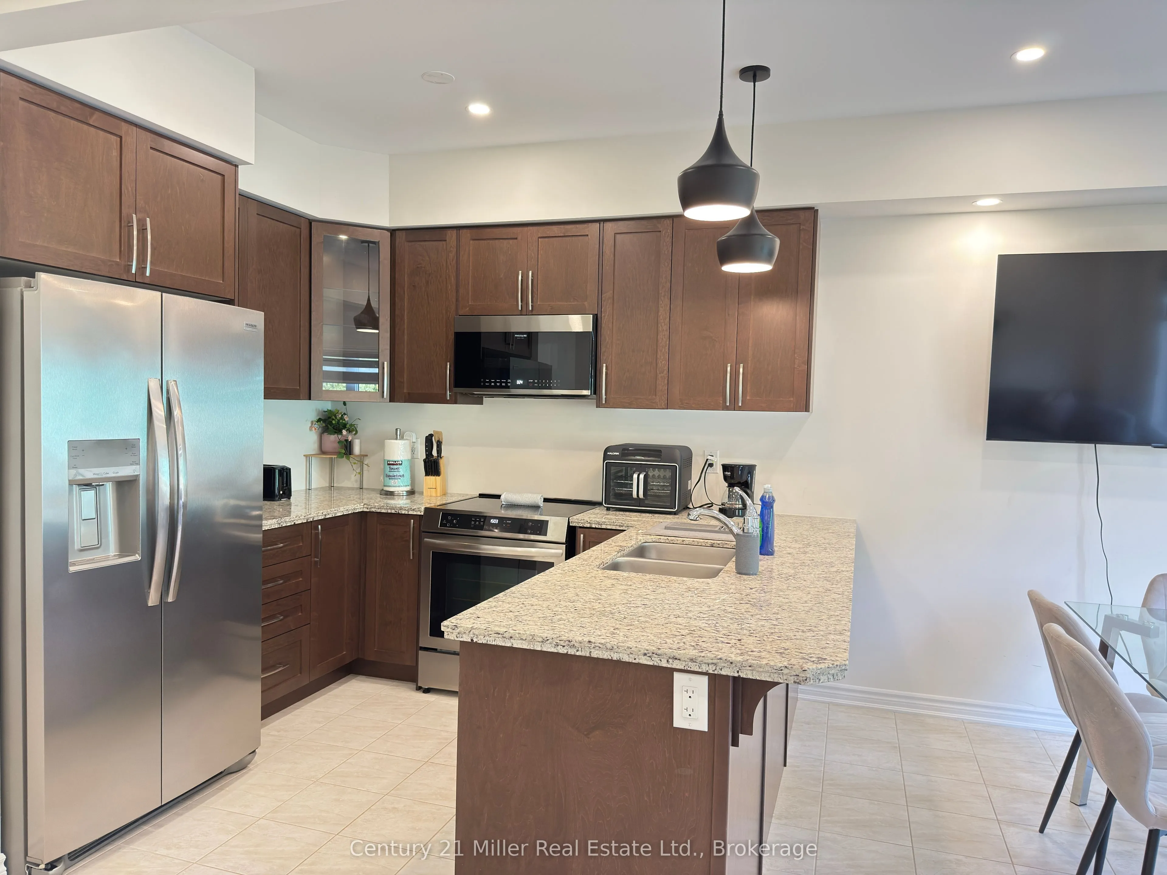 305 Garner Road West, #70