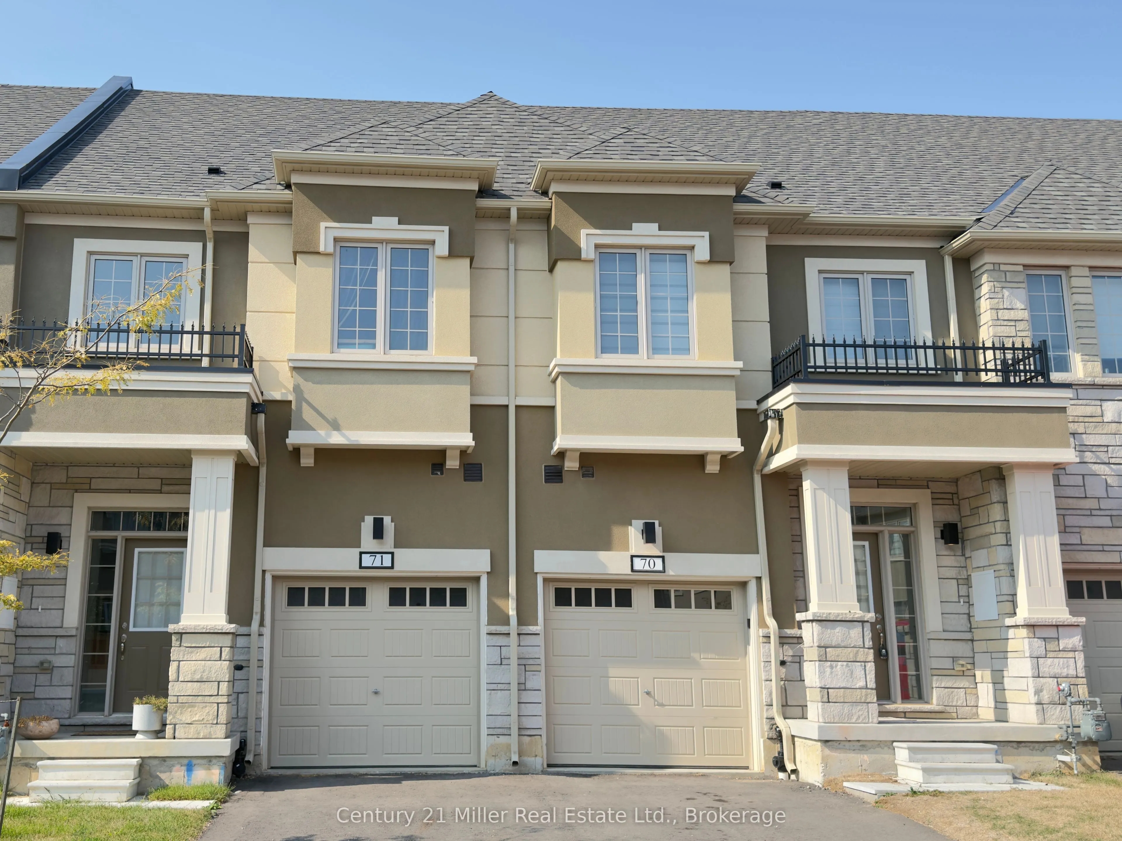 305 Garner Road West, #70