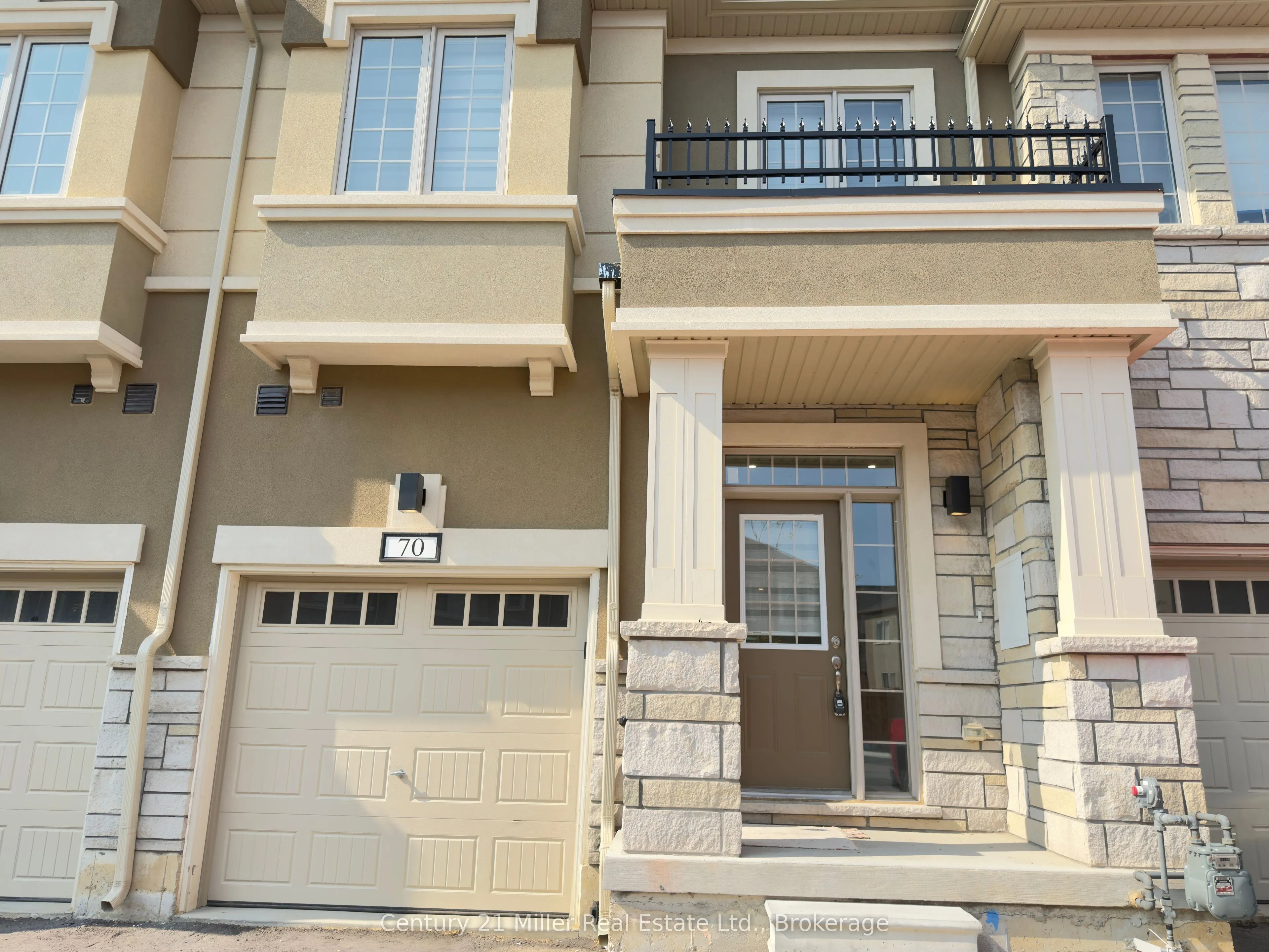 305 Garner Road West, #70