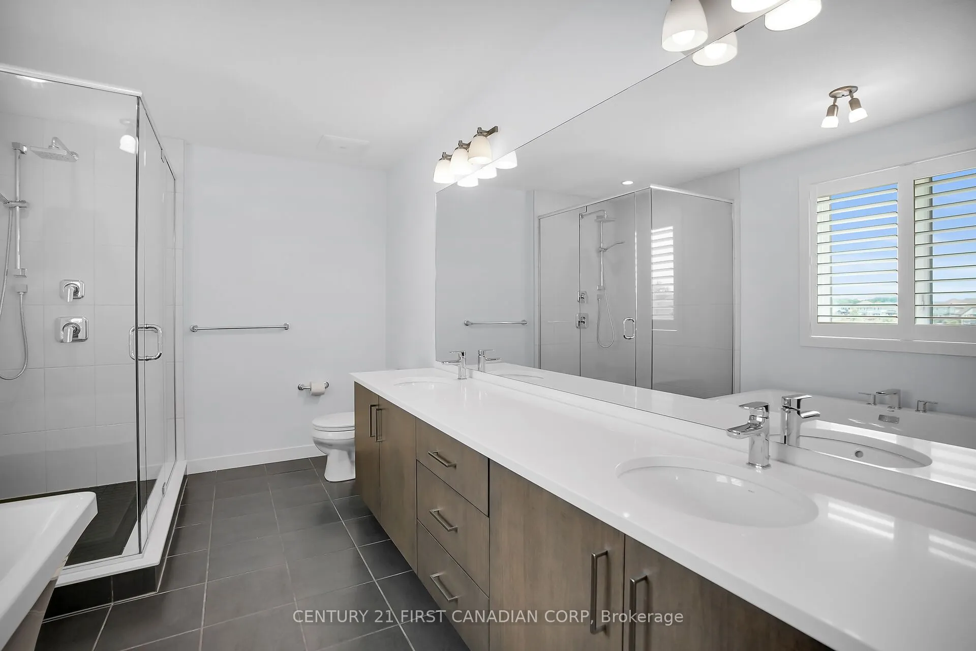 2418 Tokala Trail