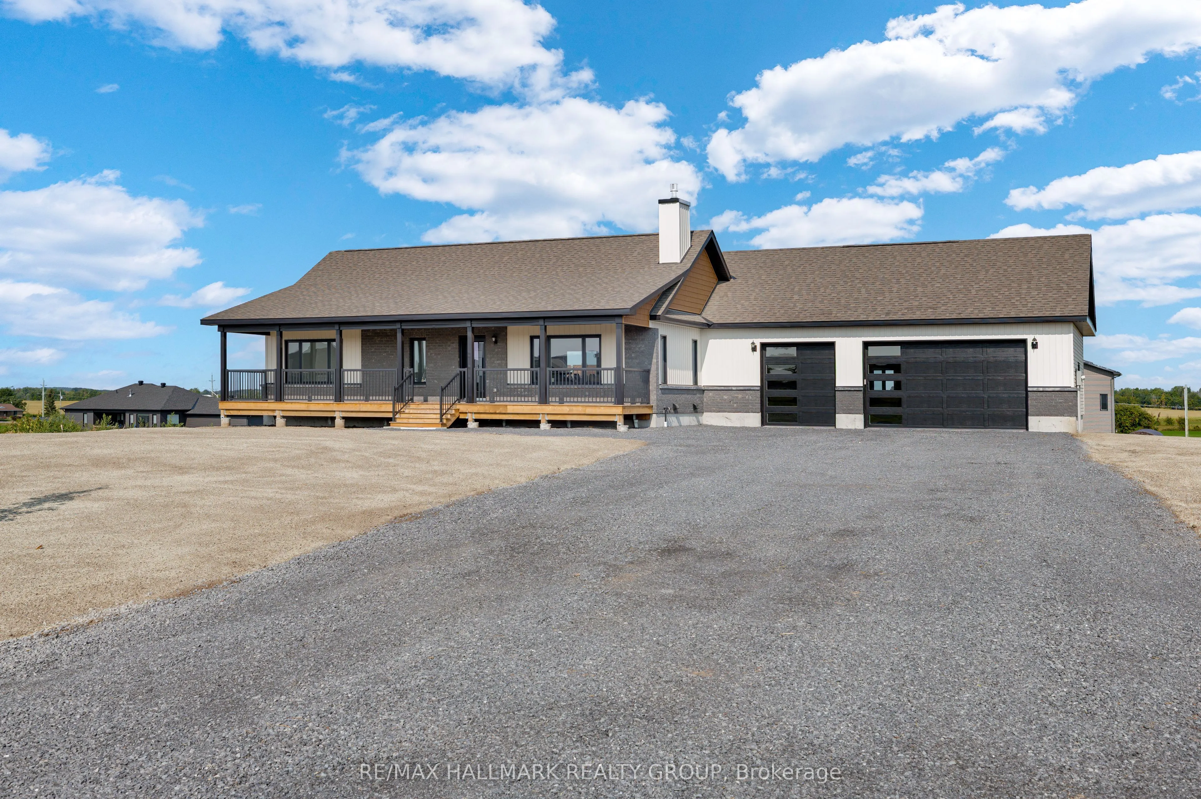 208 Trudeau Crescent