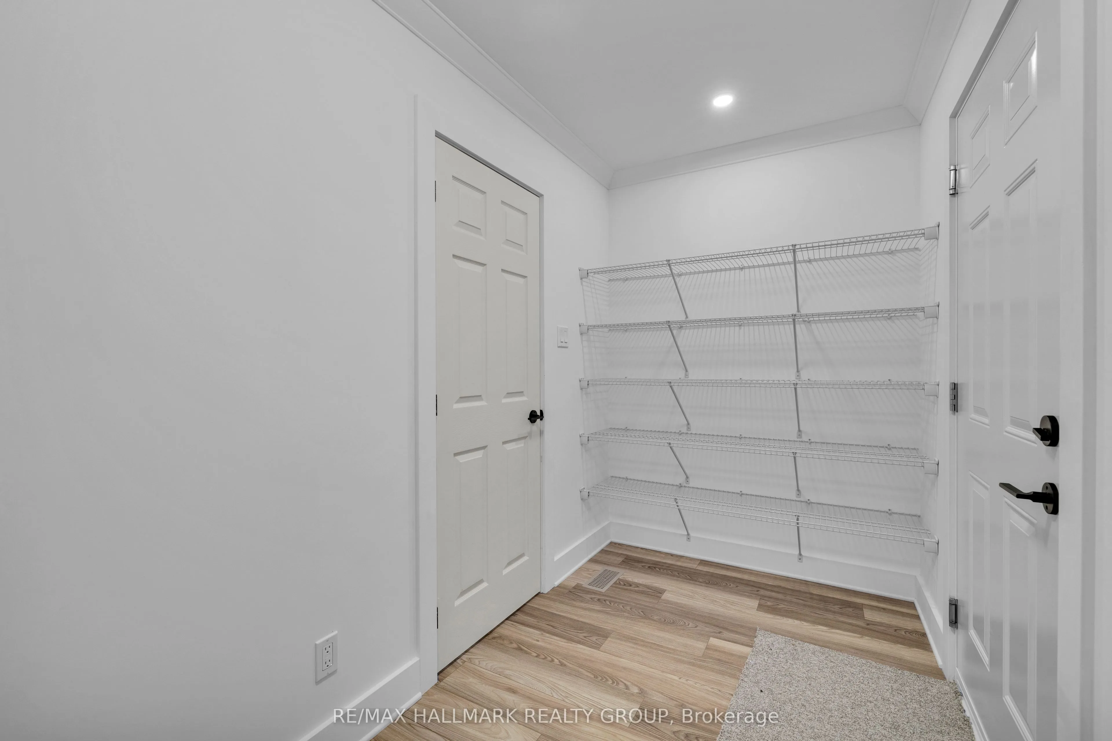 208 Trudeau Crescent