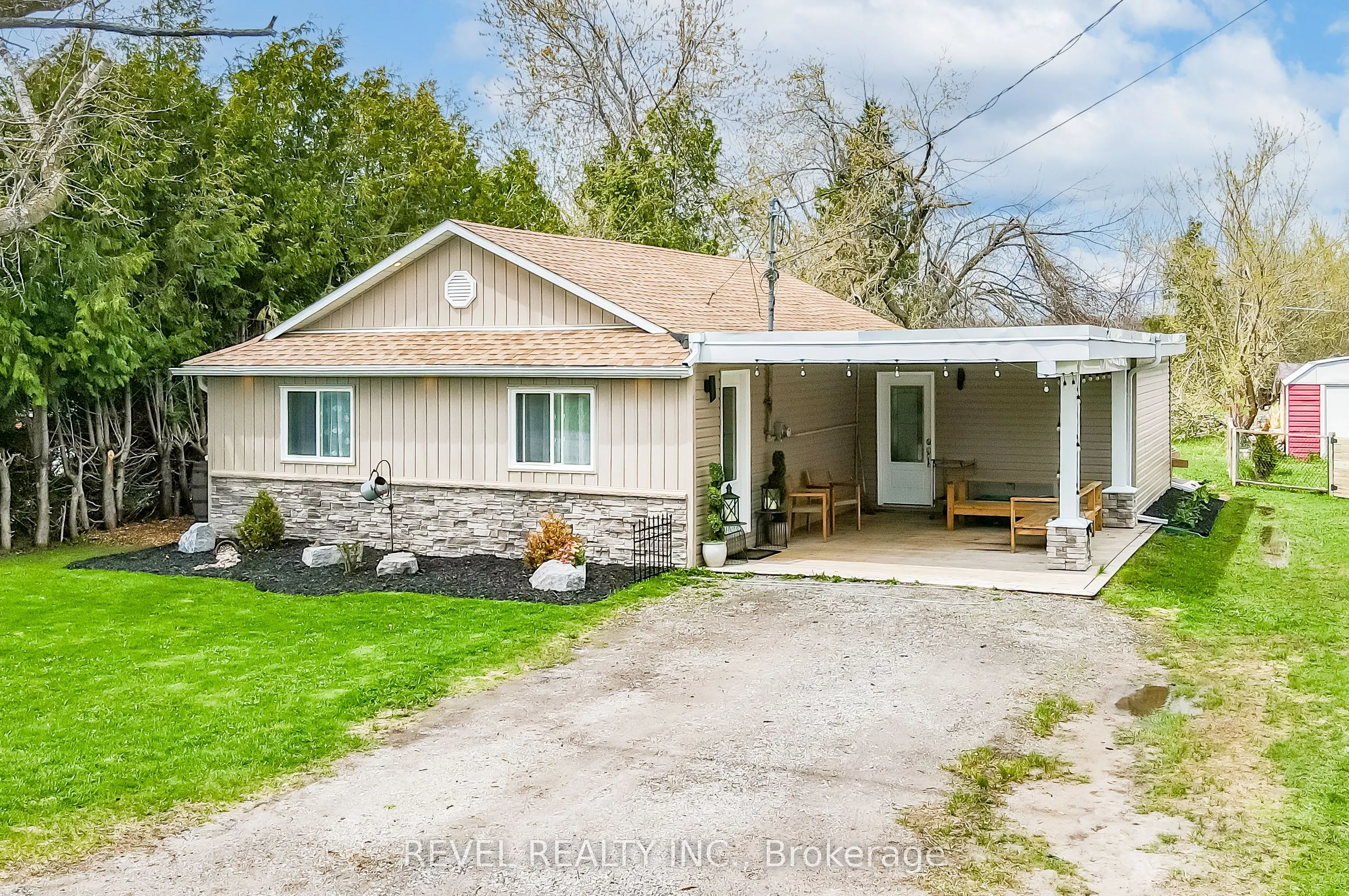 411 LONG BEACH Road