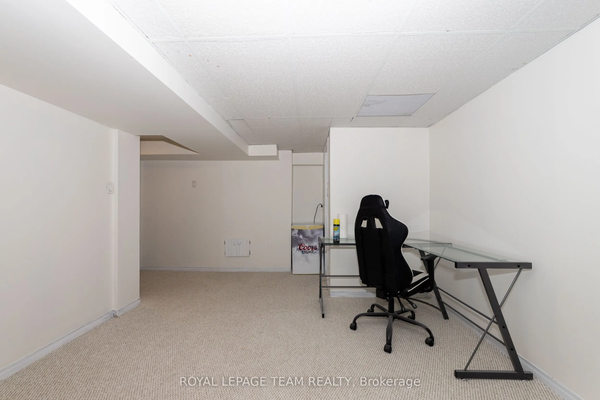 5 Sundew Court W