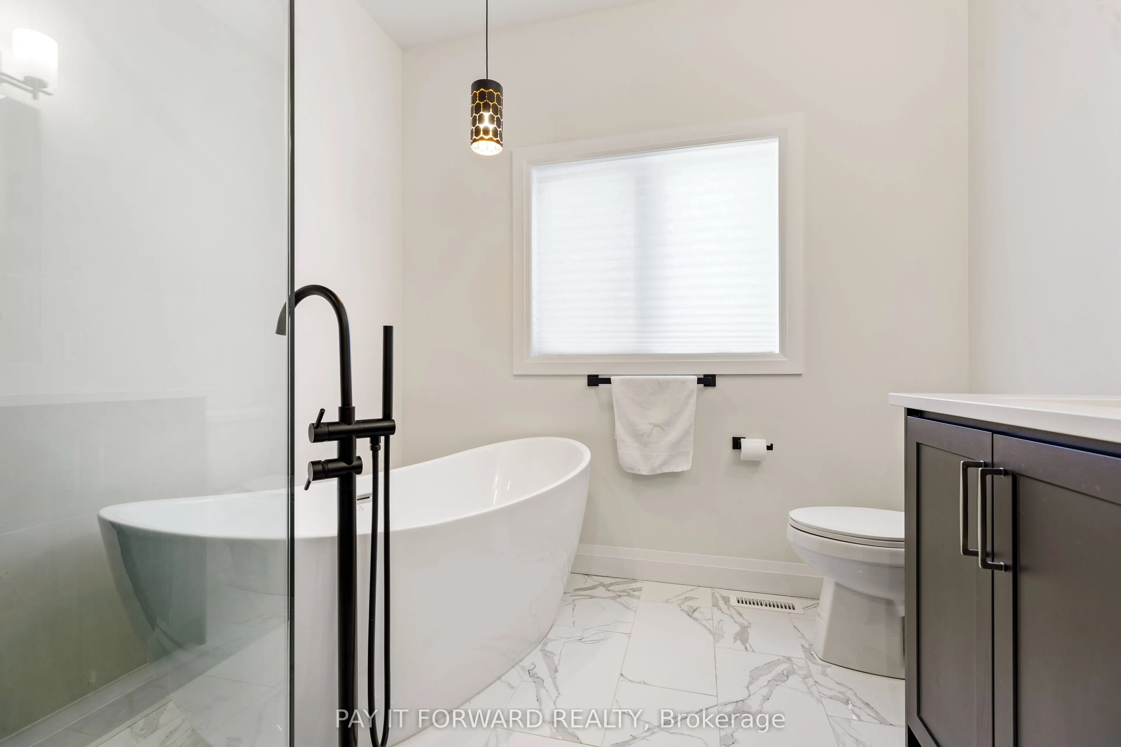 4099 Sugarmaple Crossing