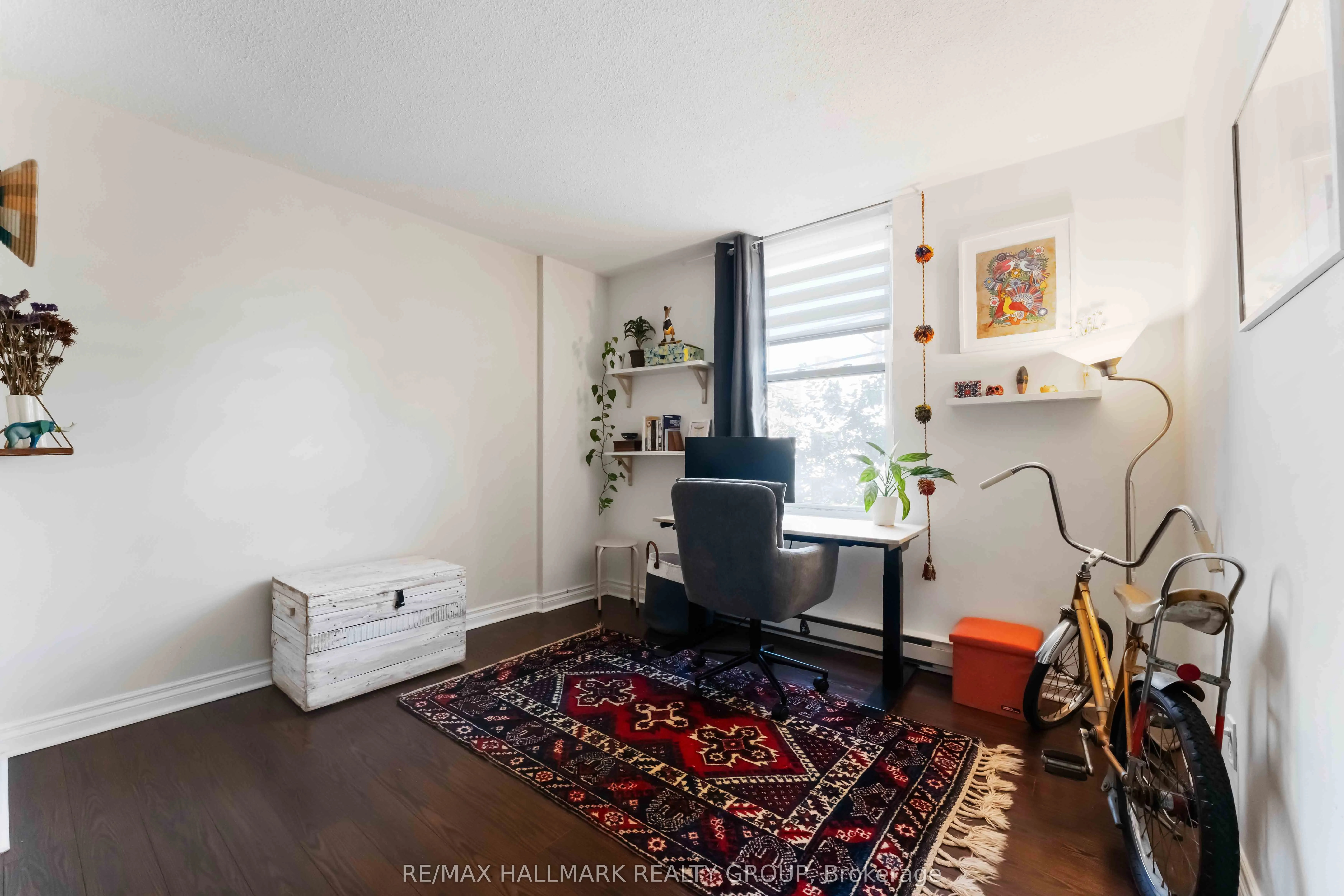 50 BURNSIDE Avenue, #205