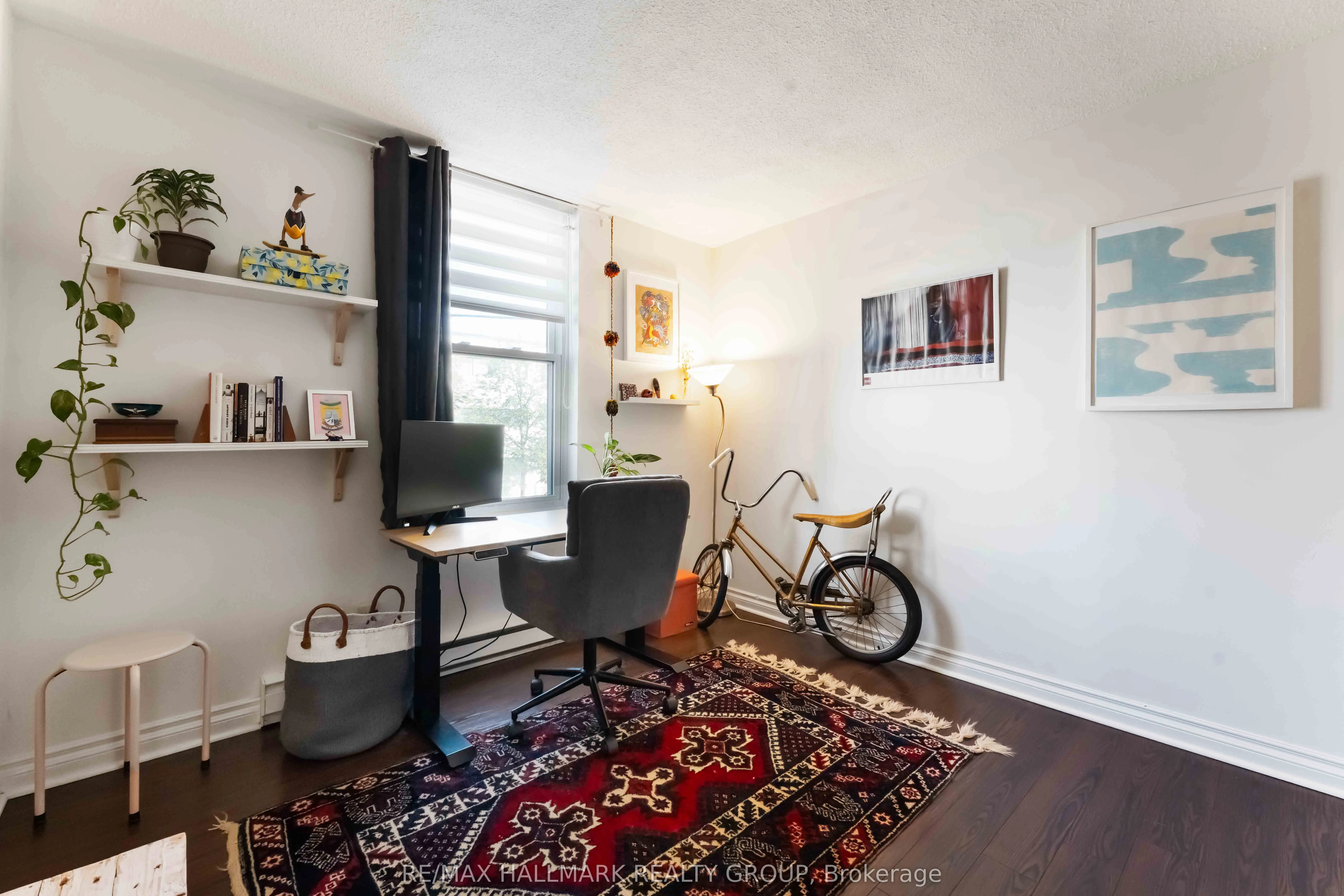 50 BURNSIDE Avenue, #205