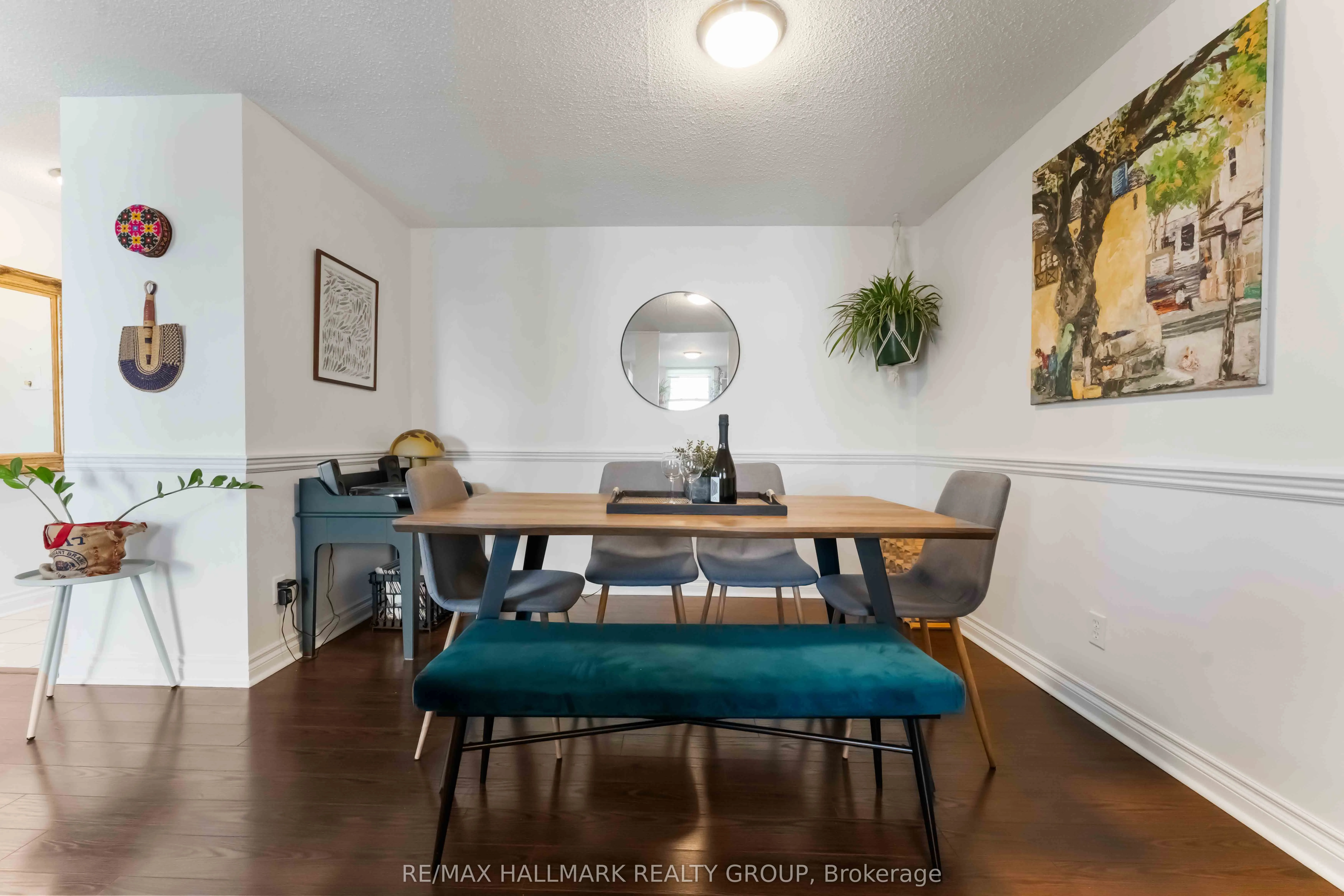 50 BURNSIDE Avenue, #205