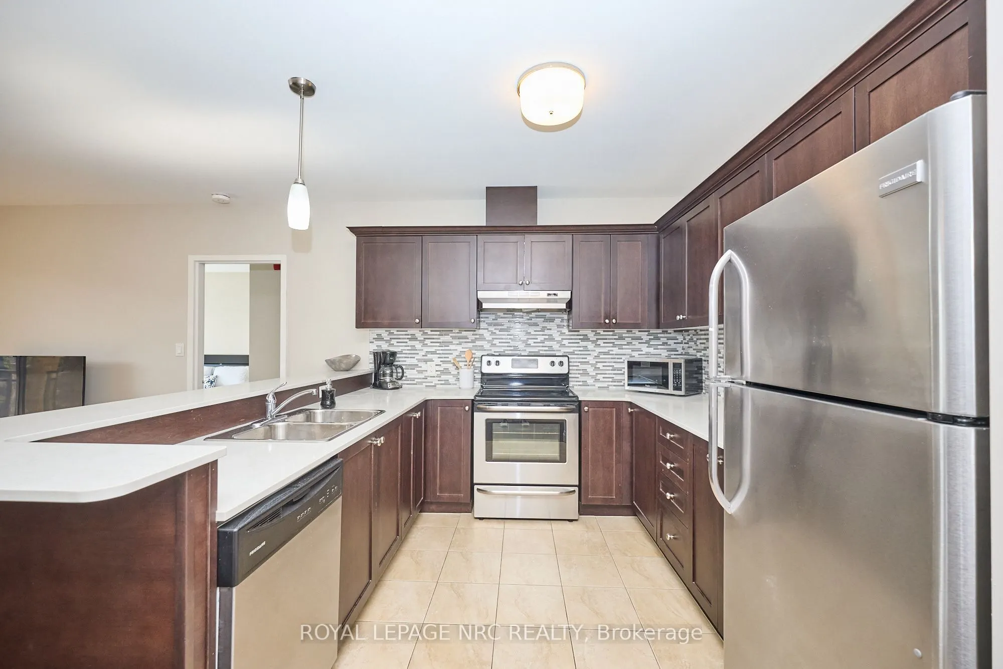 26 Wellington Street, #304