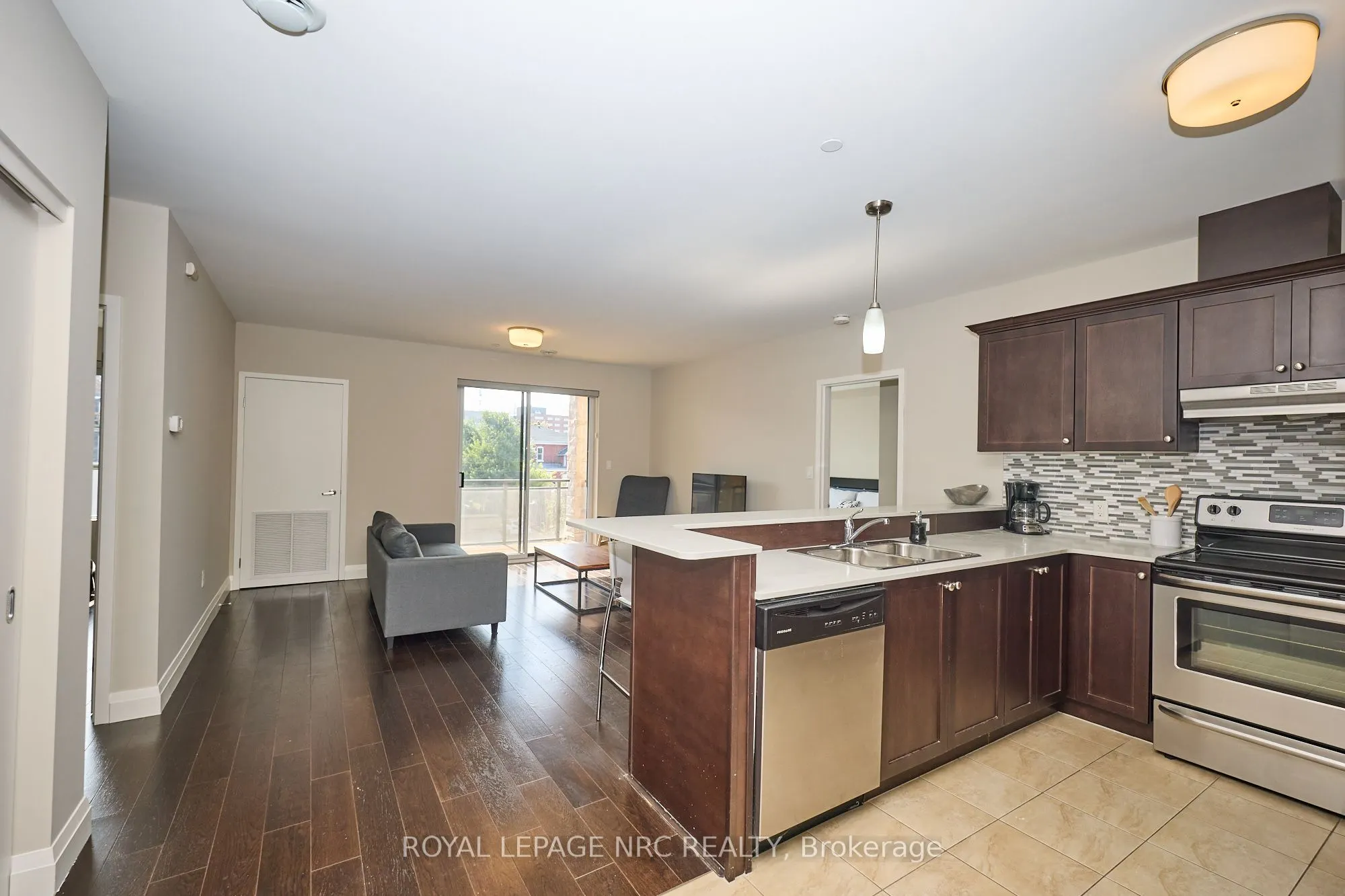 26 Wellington Street, #304
