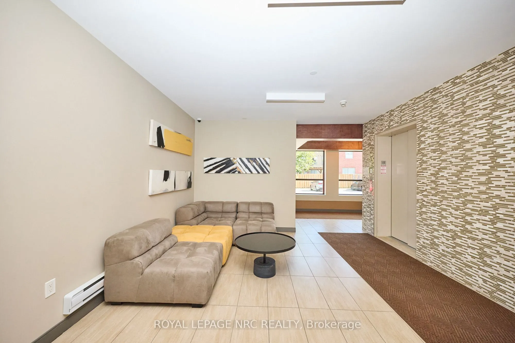 26 Wellington Street, #304