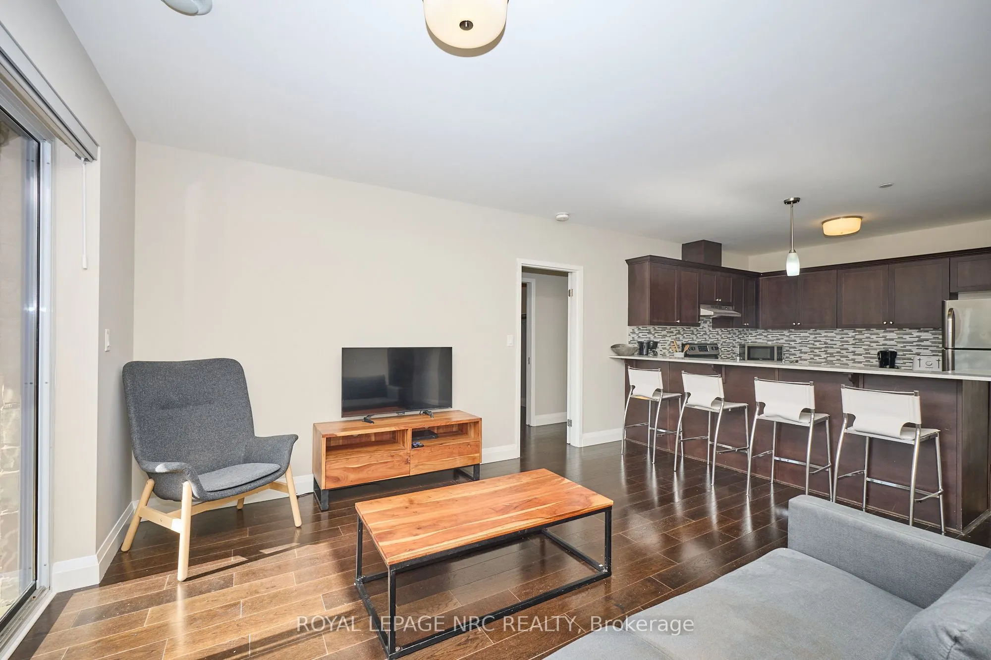 26 Wellington Street, #304