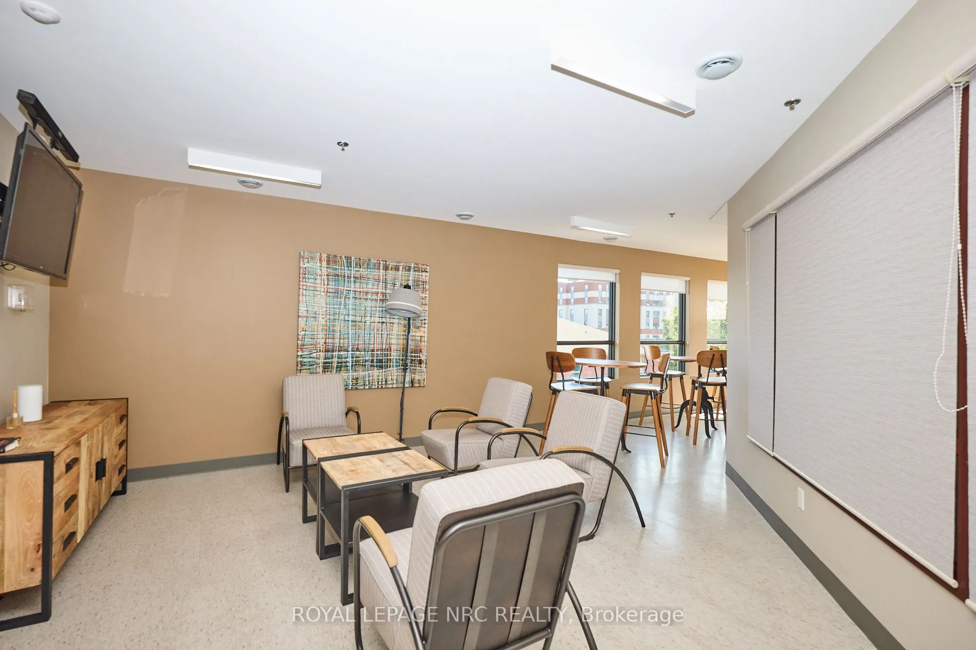 26 Wellington Street, #304