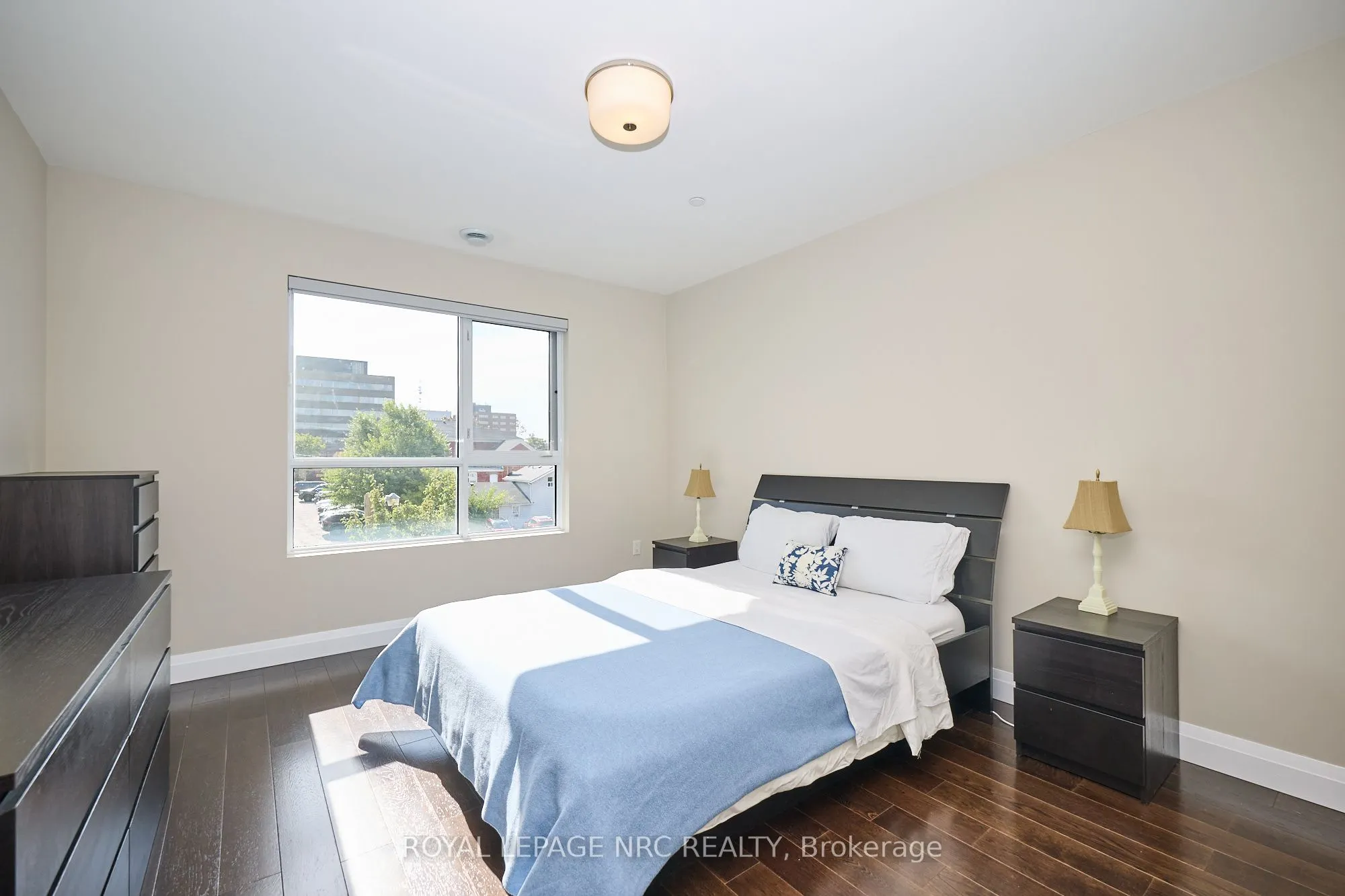 26 Wellington Street, #304