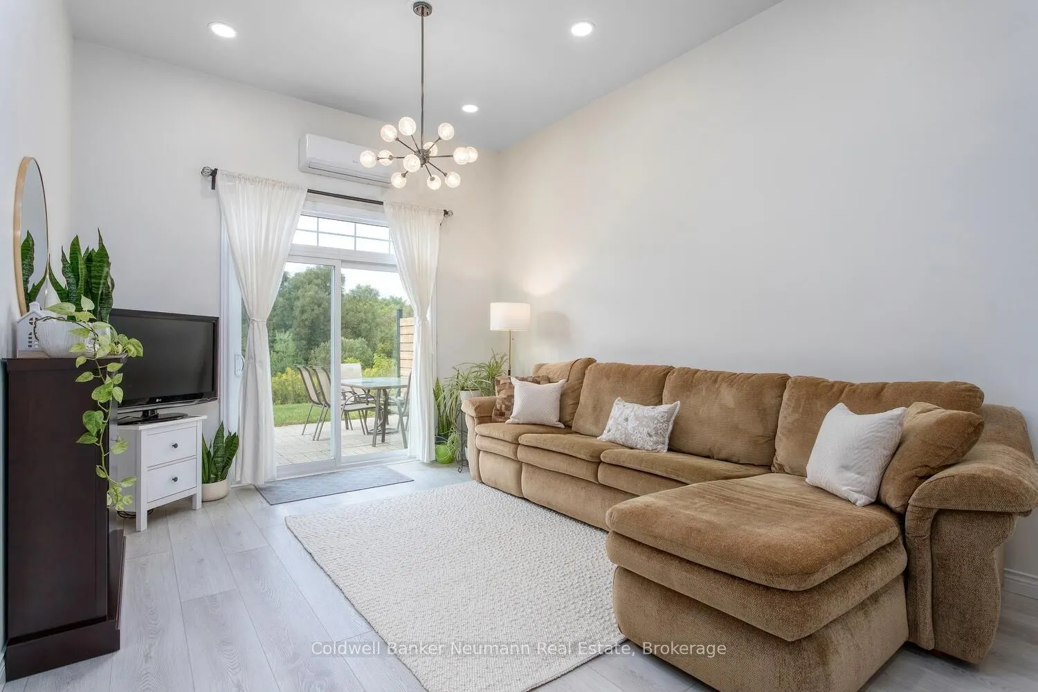 178 Frederick Street W