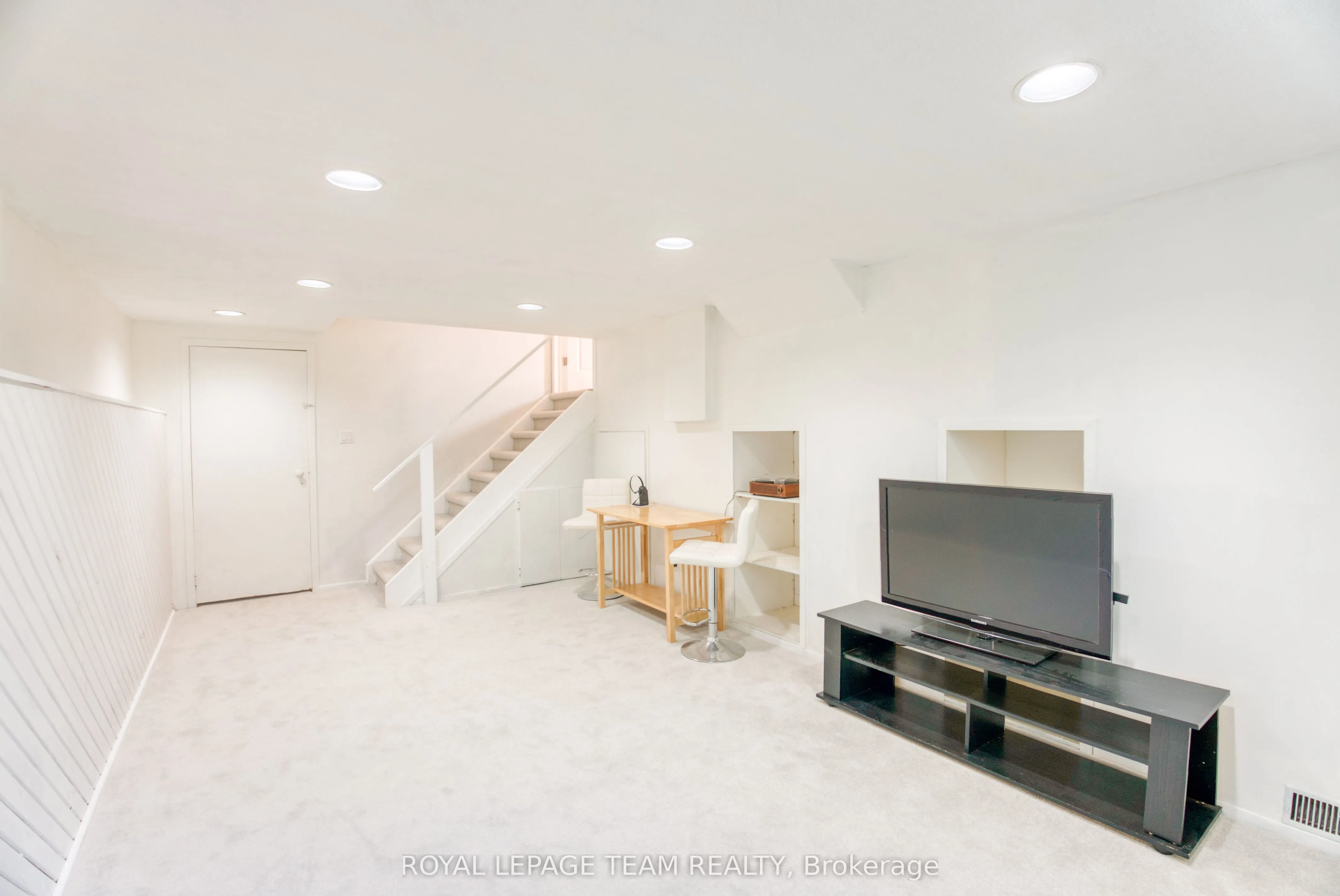 21 Equestrian Drive