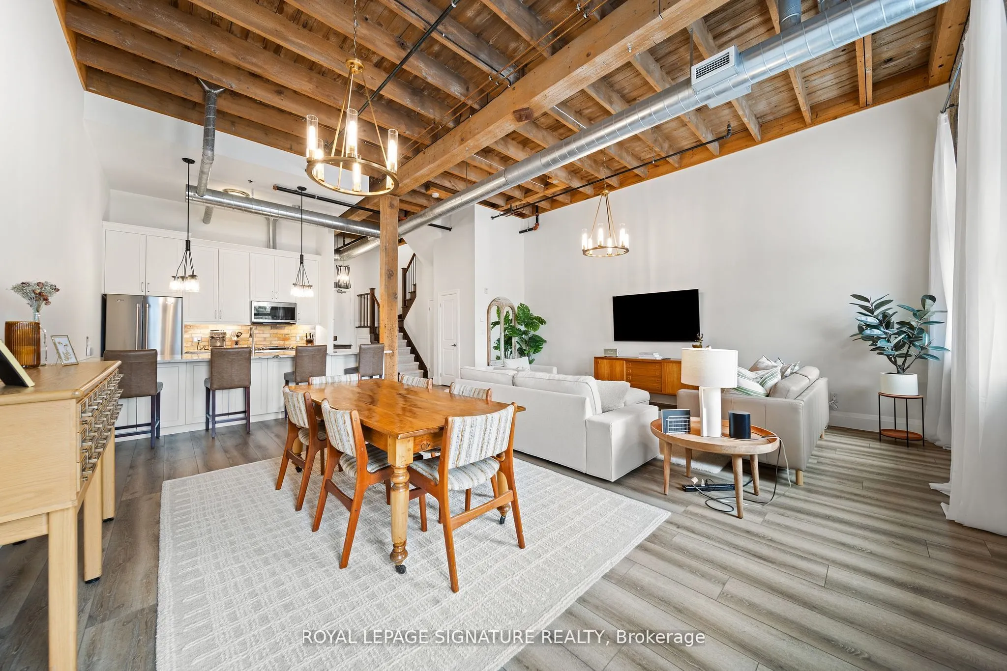25 Concession Street, #215