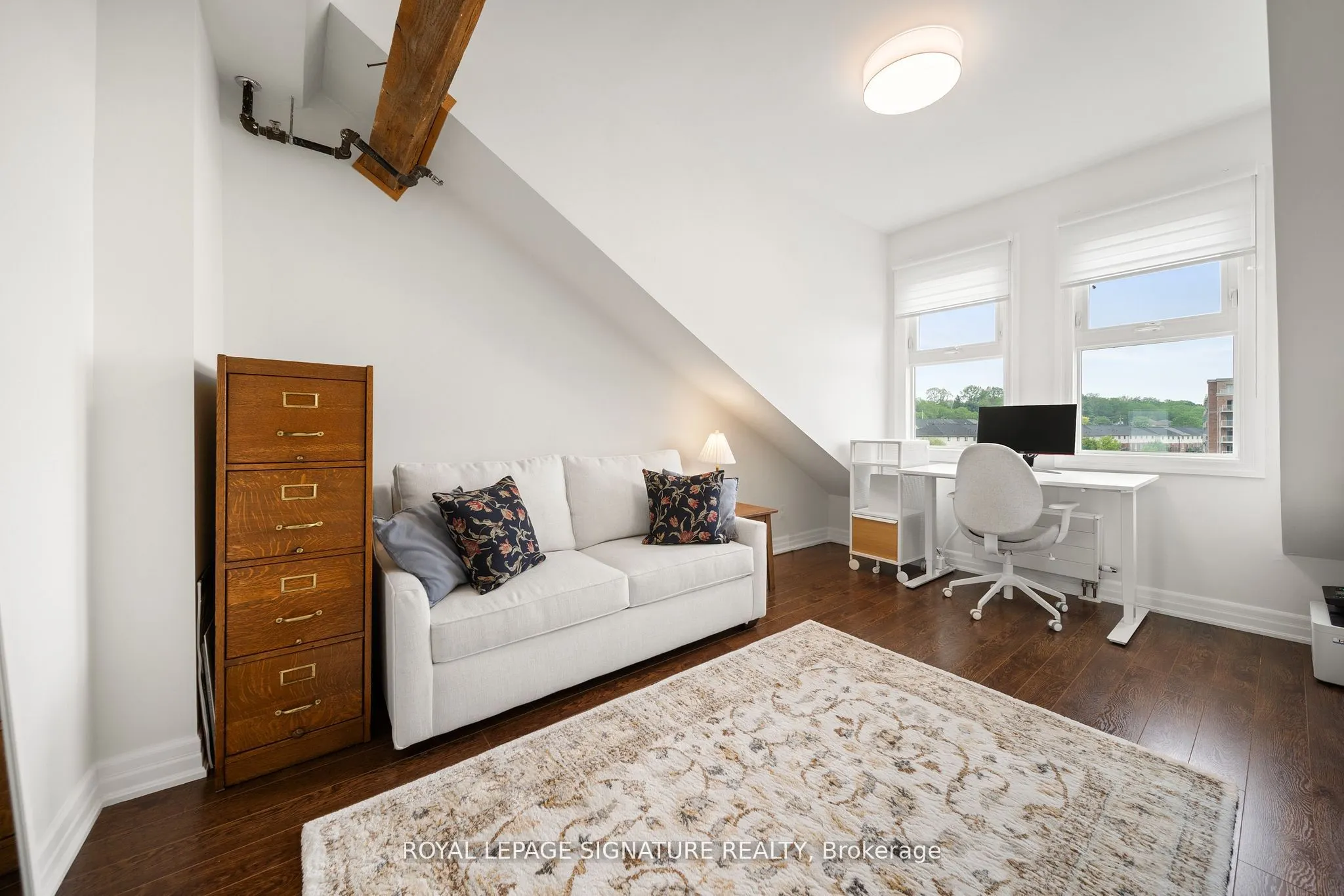25 Concession Street, #215