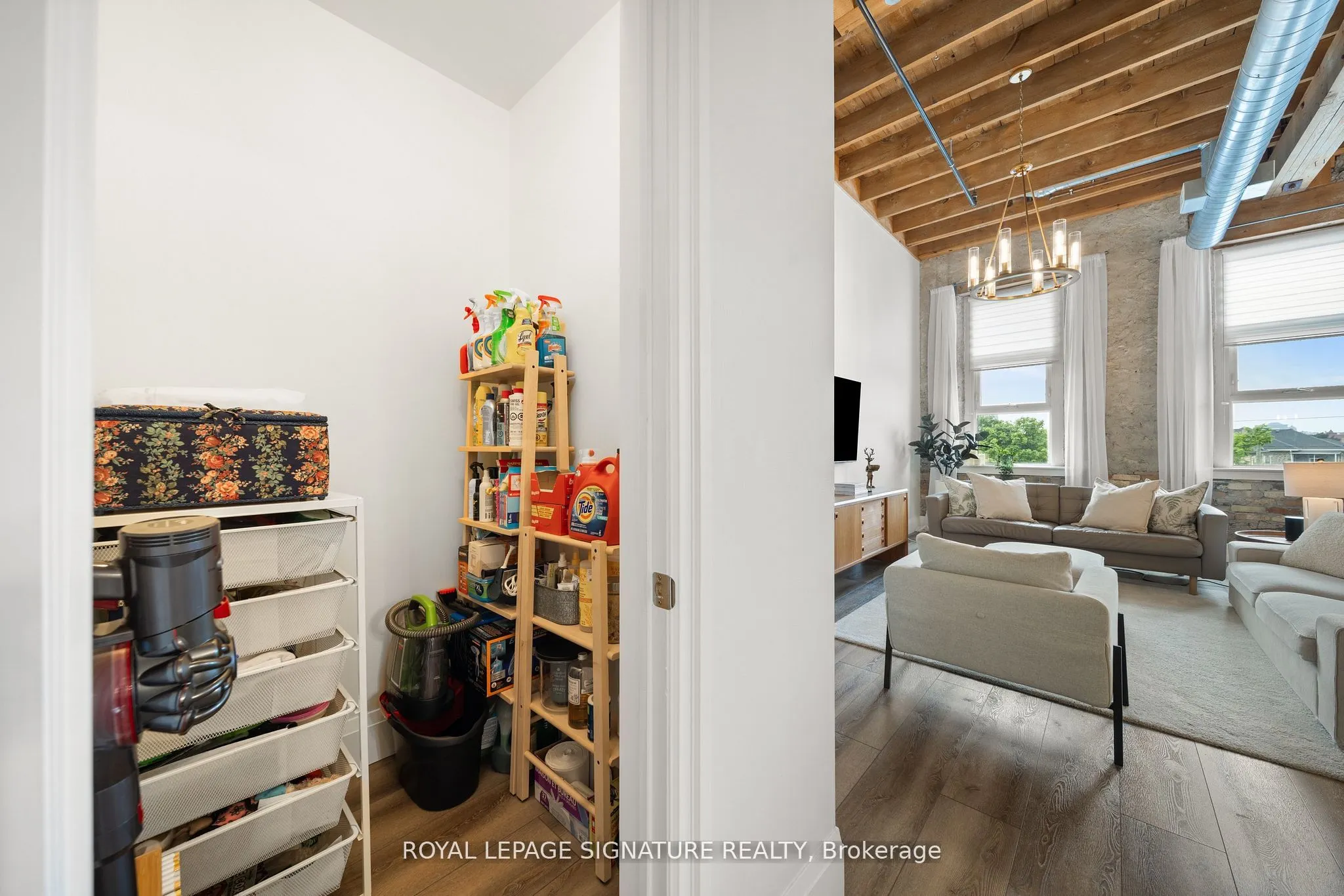 25 Concession Street, #215