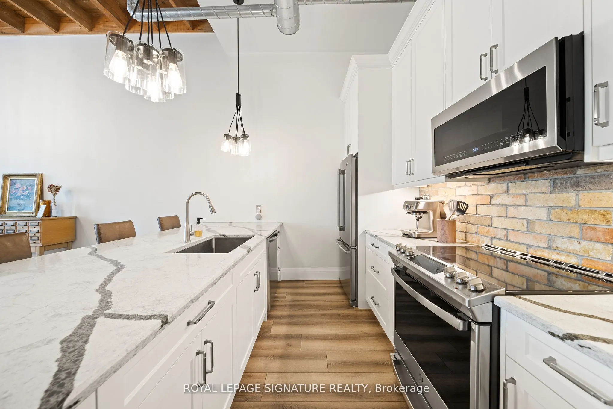 25 Concession Street, #215