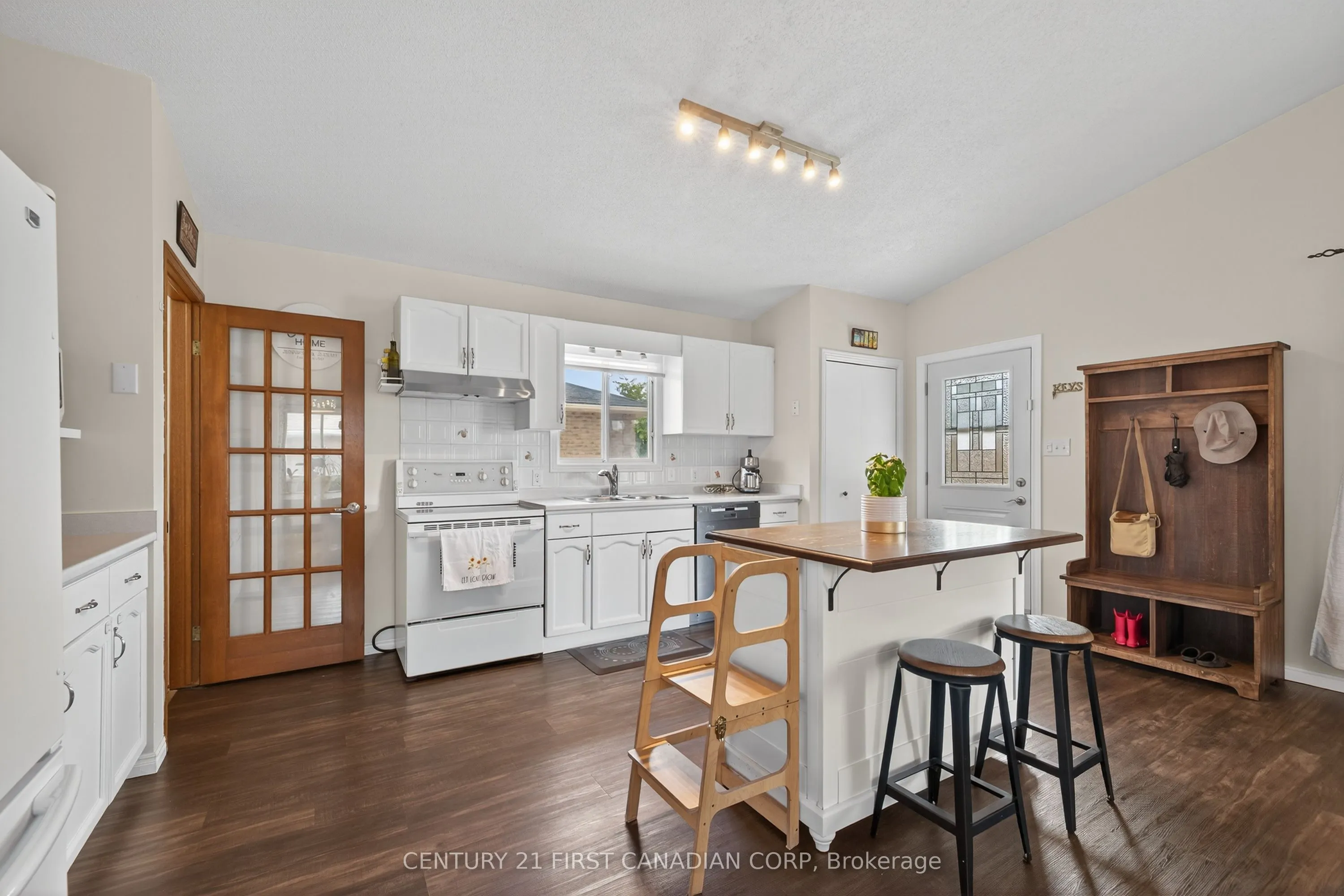 10 Rickwood Place