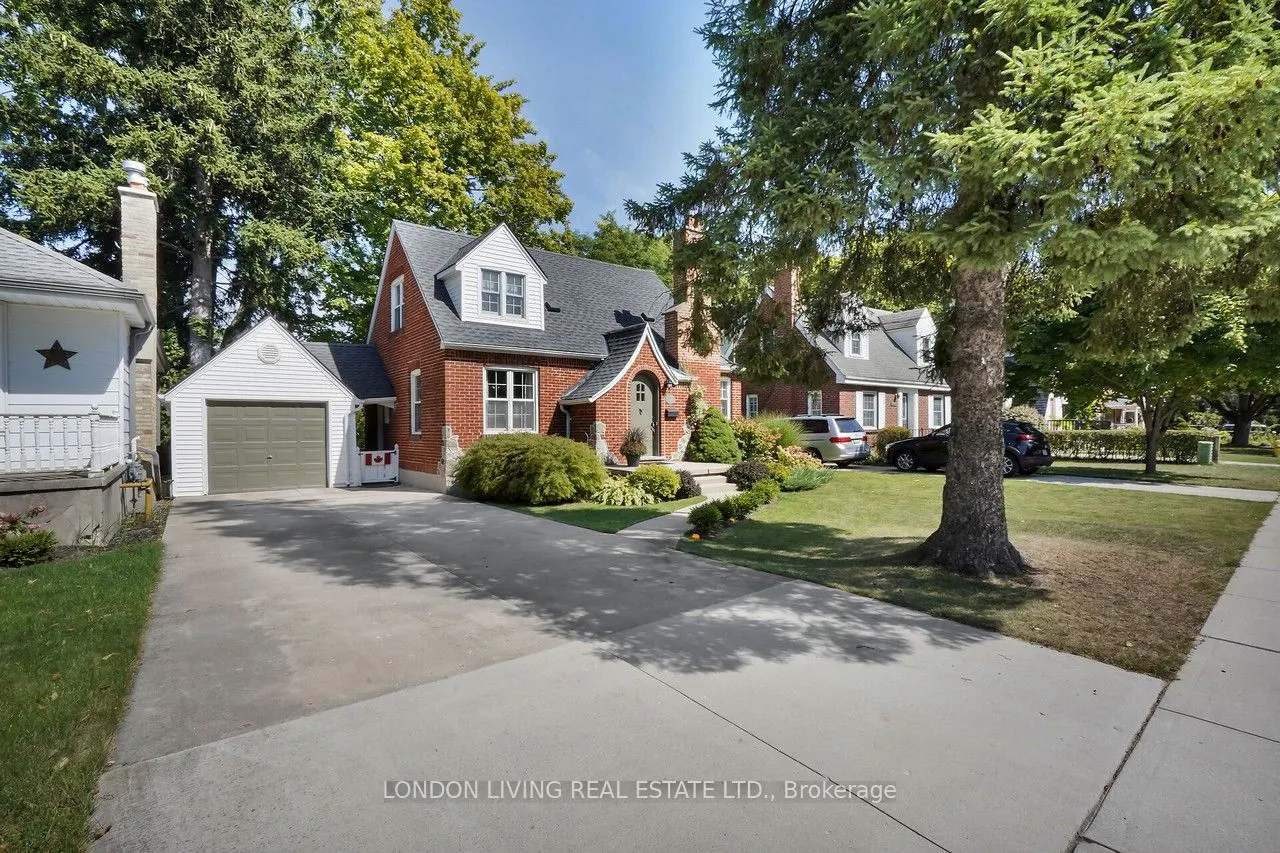 166 Iroquois Avenue