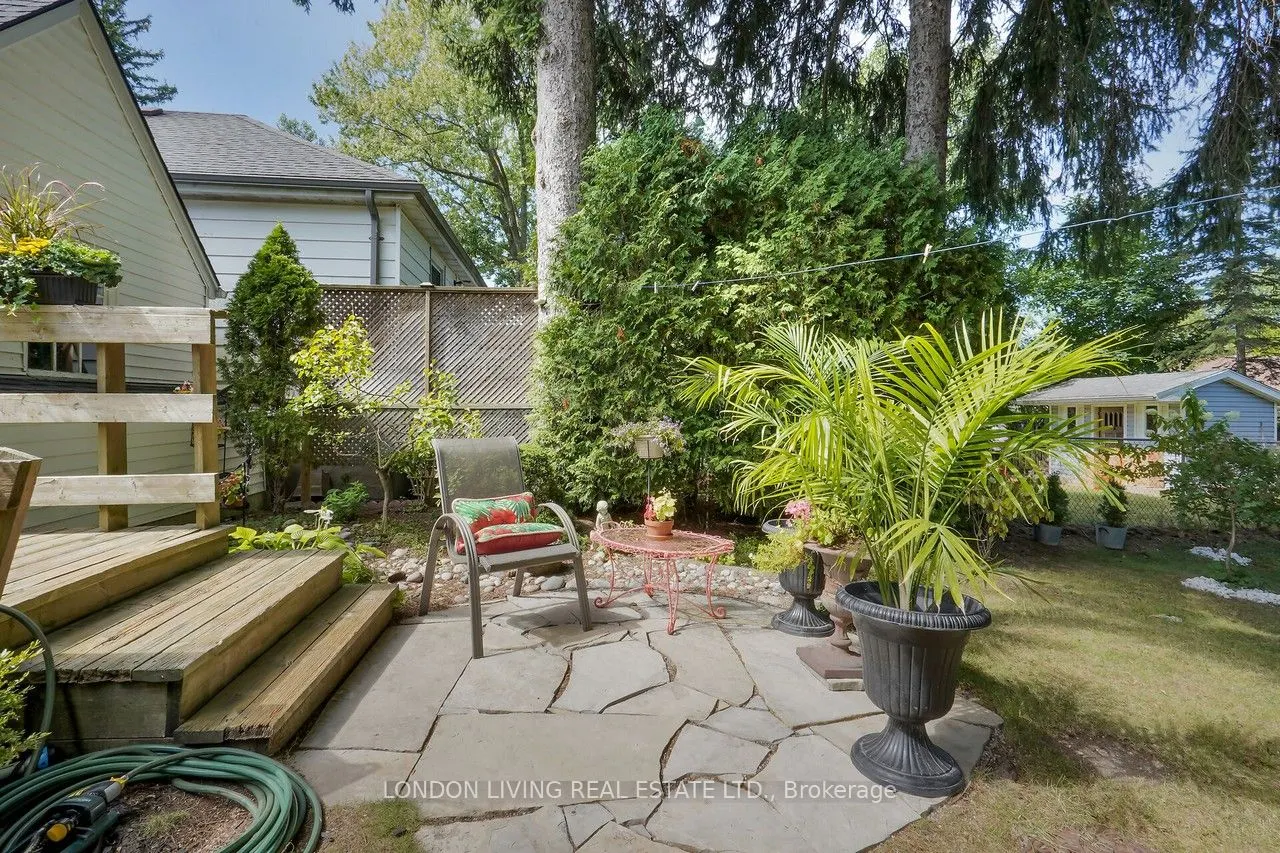 166 Iroquois Avenue