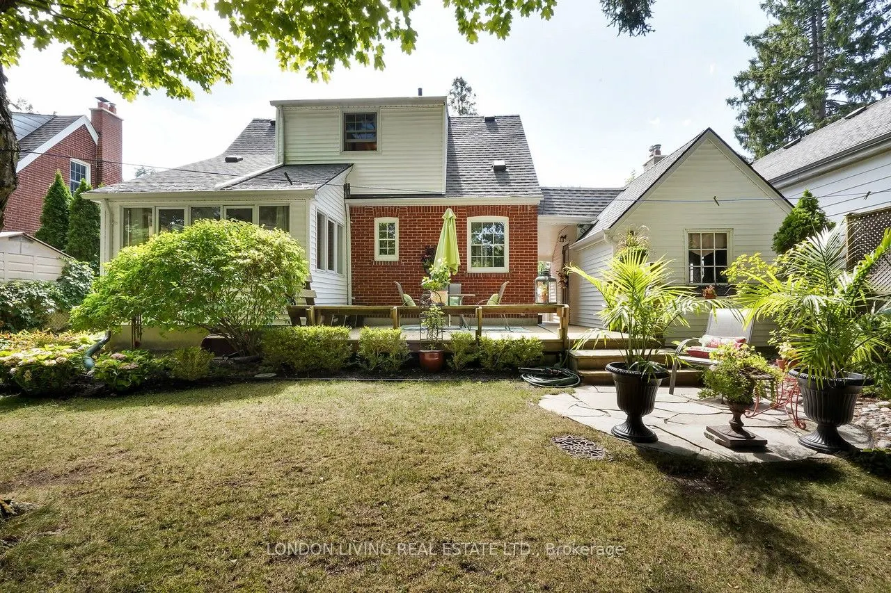 166 Iroquois Avenue
