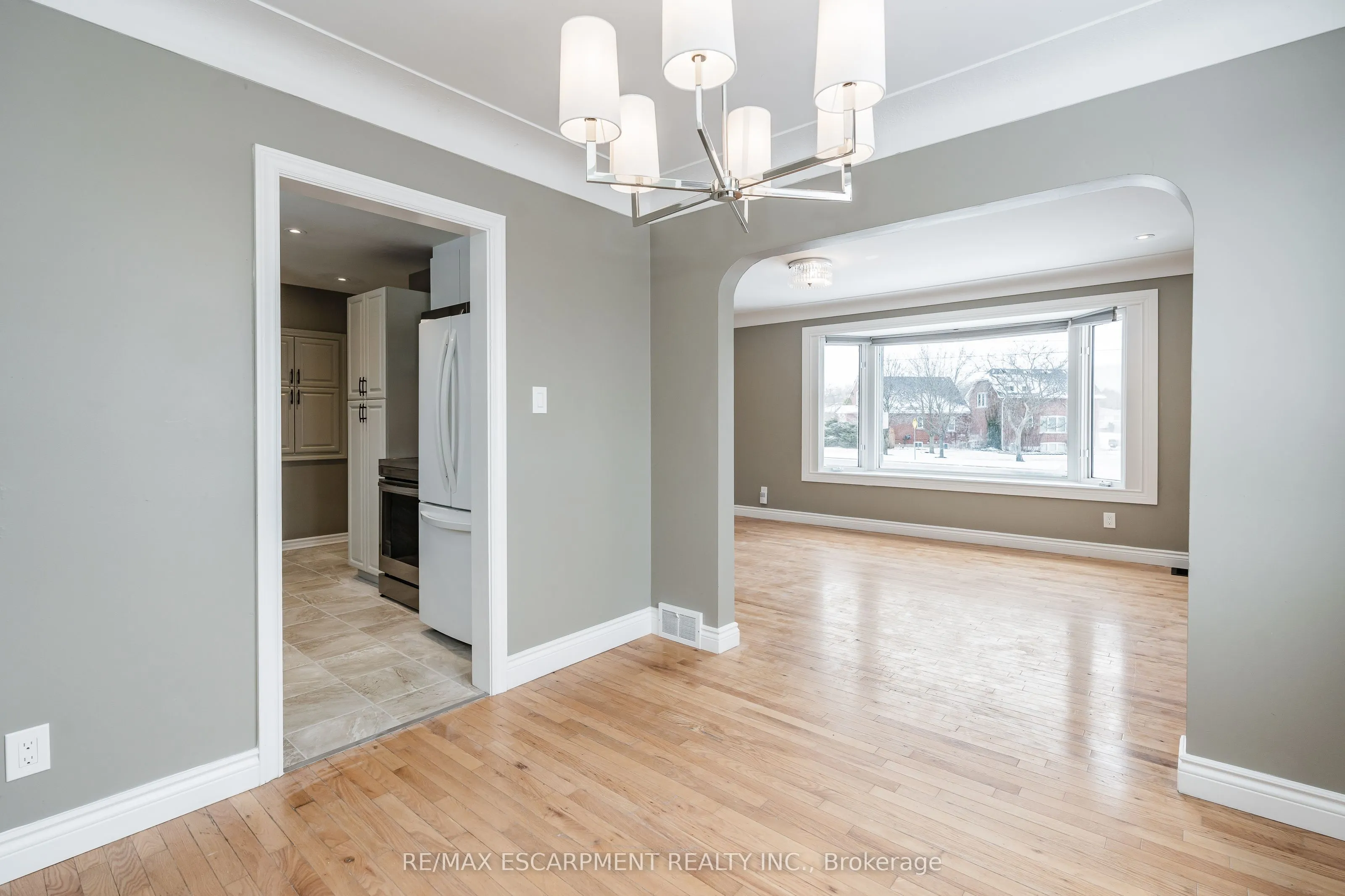 317 King Street E, #(UPPER)