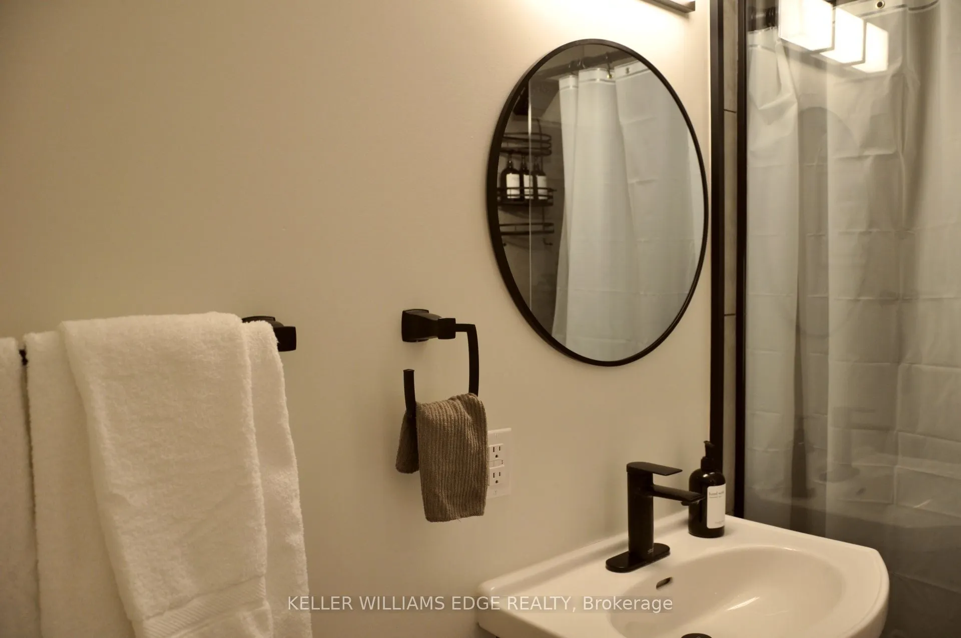 380 Melvin Avenue, #3
