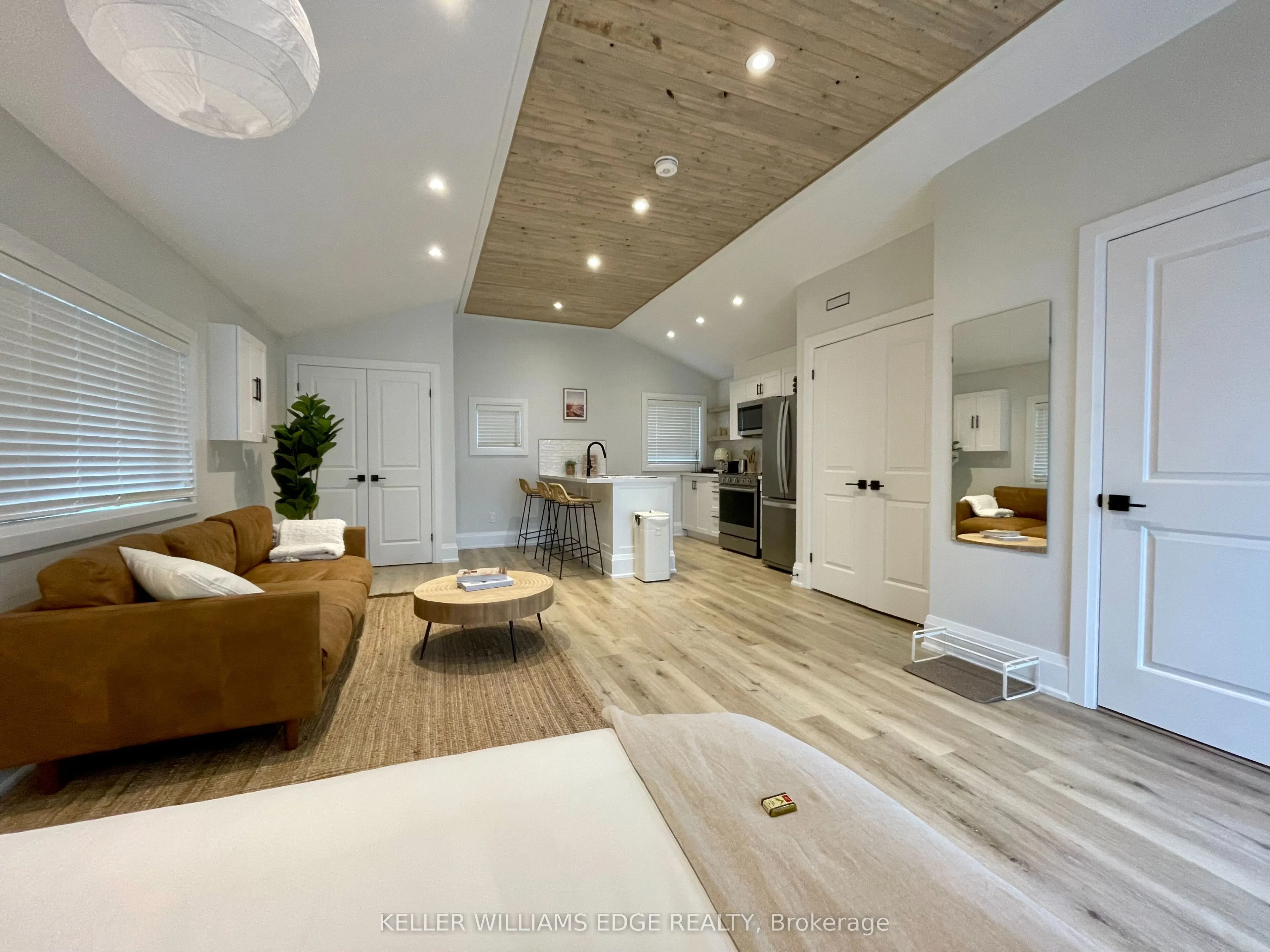 380 Melvin Avenue, #3