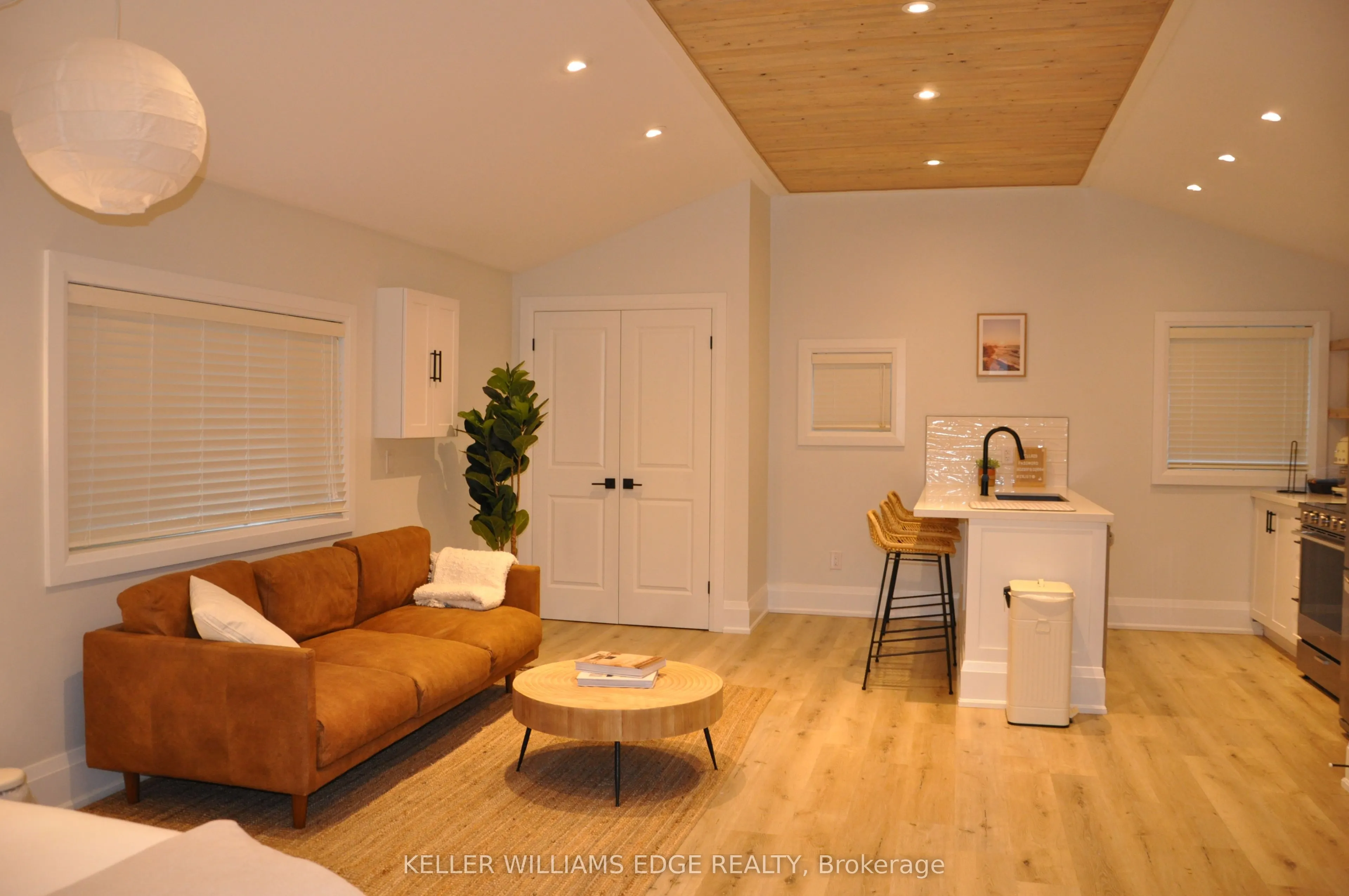 380 Melvin Avenue, #3
