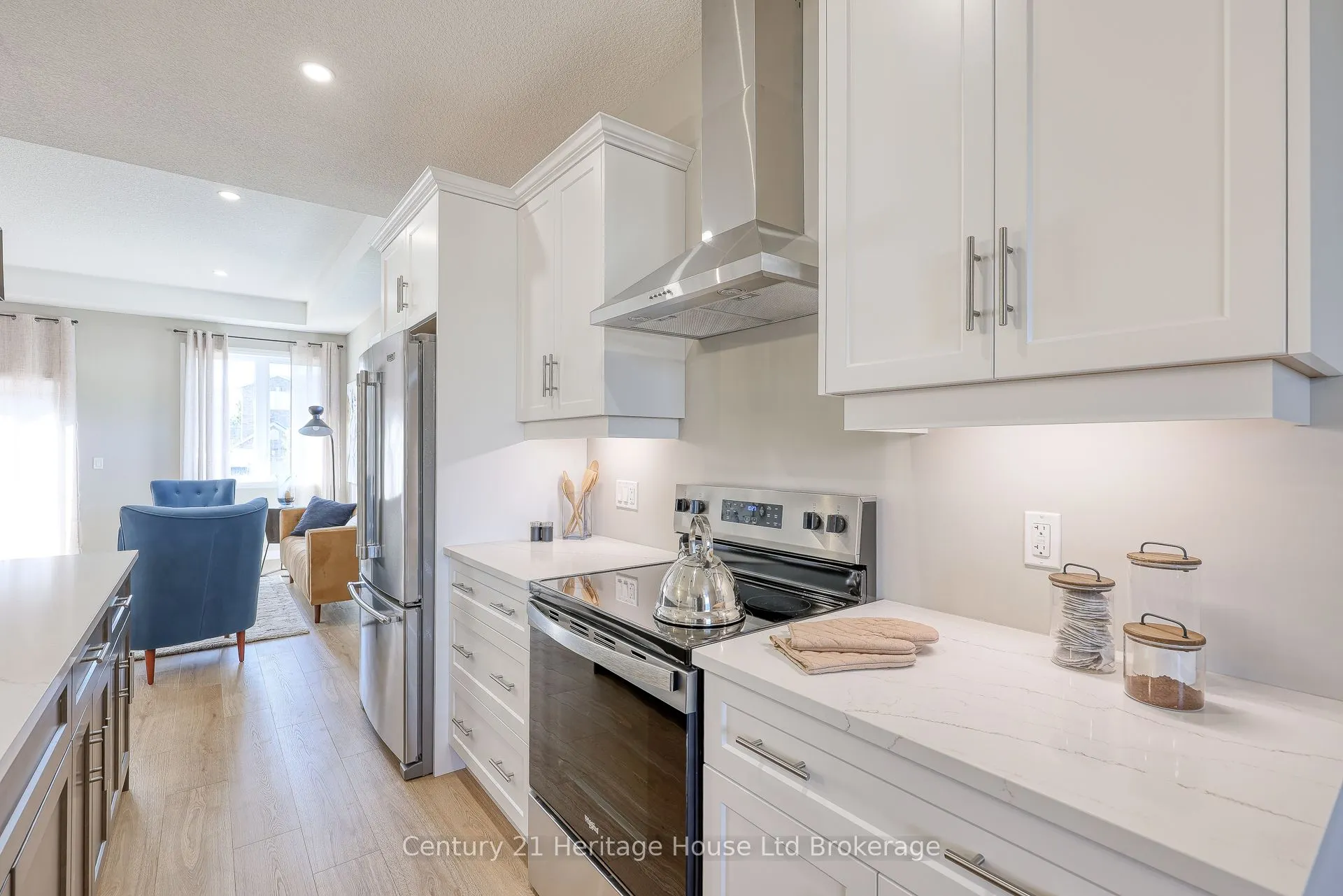 19 Anderson Street, #13