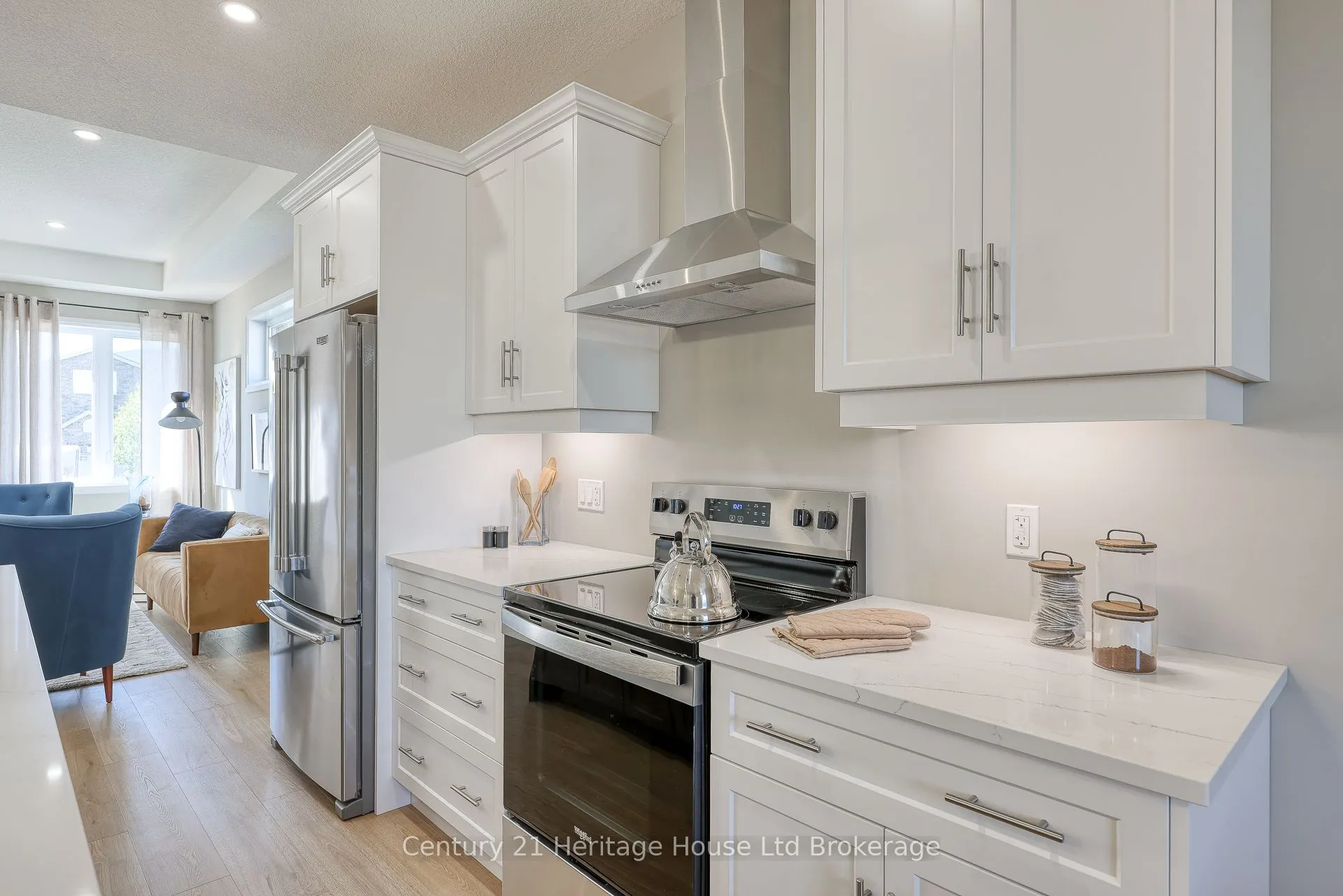 19 Anderson Street, #12